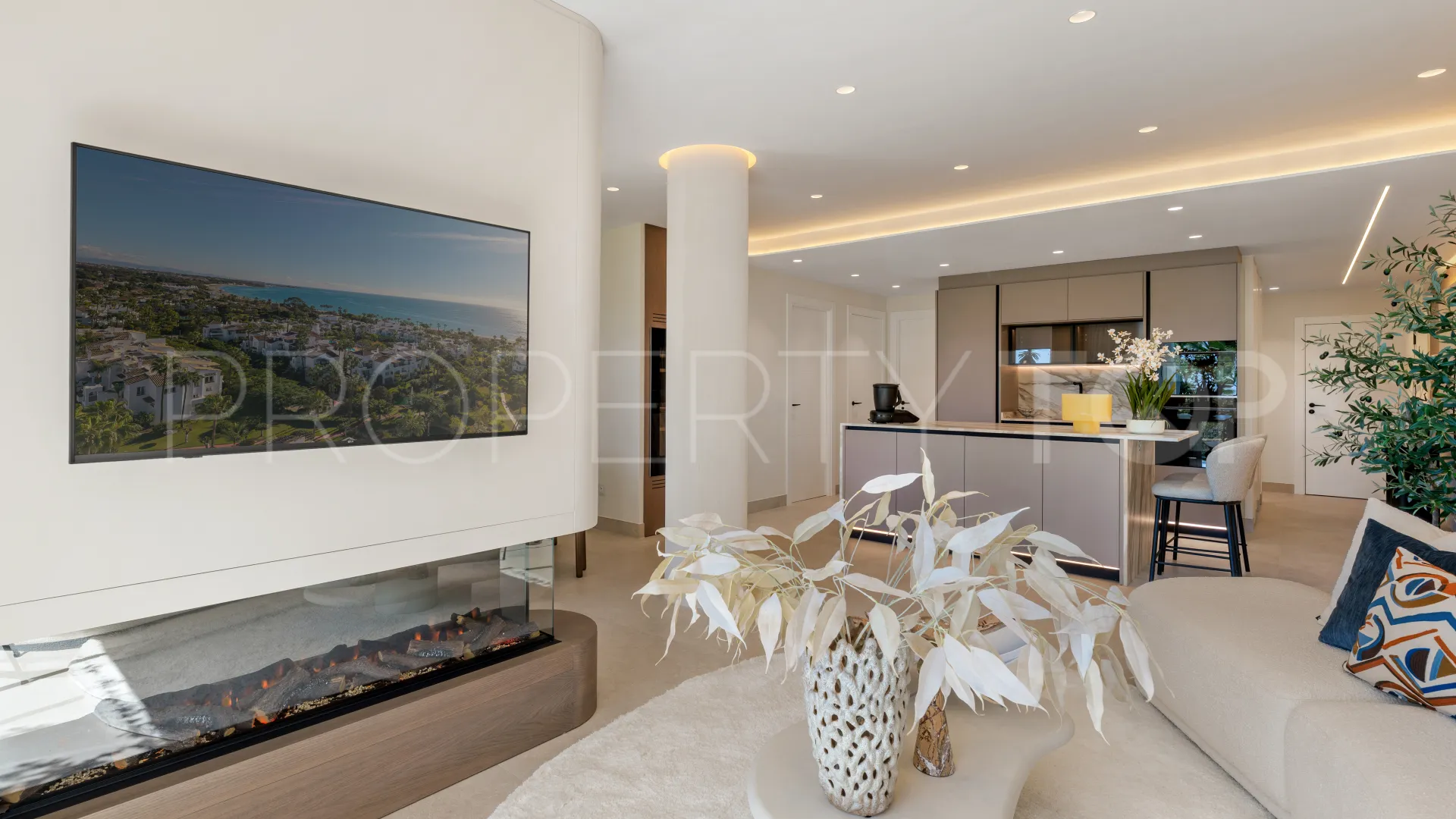 For sale apartment in Estepona