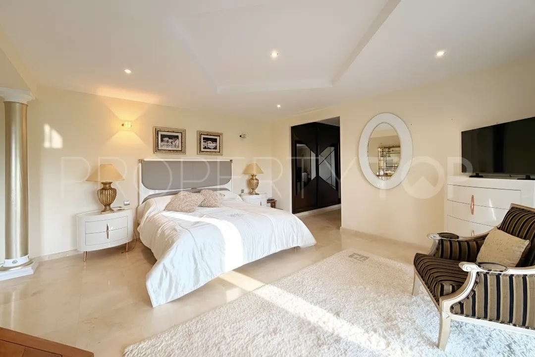 Villa in Mijas Costa for sale