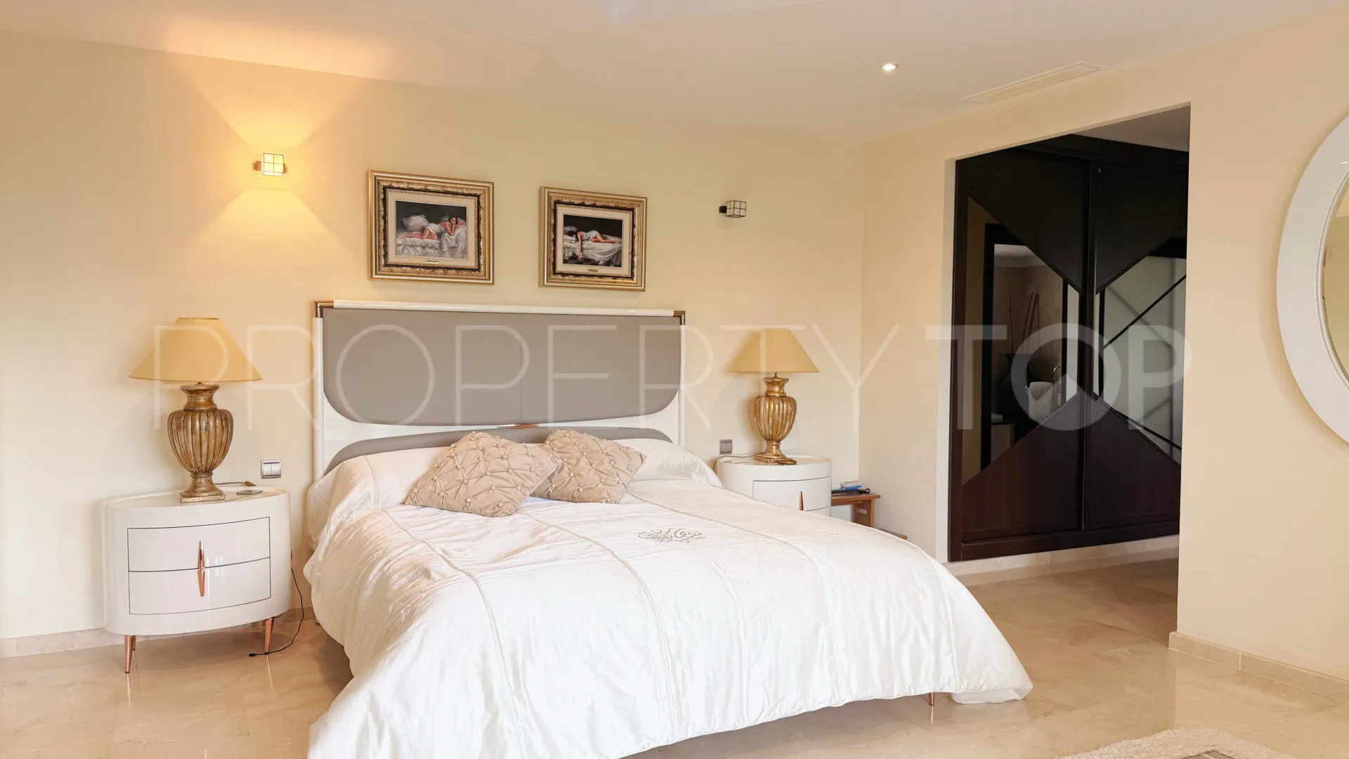 Villa in Mijas Costa for sale