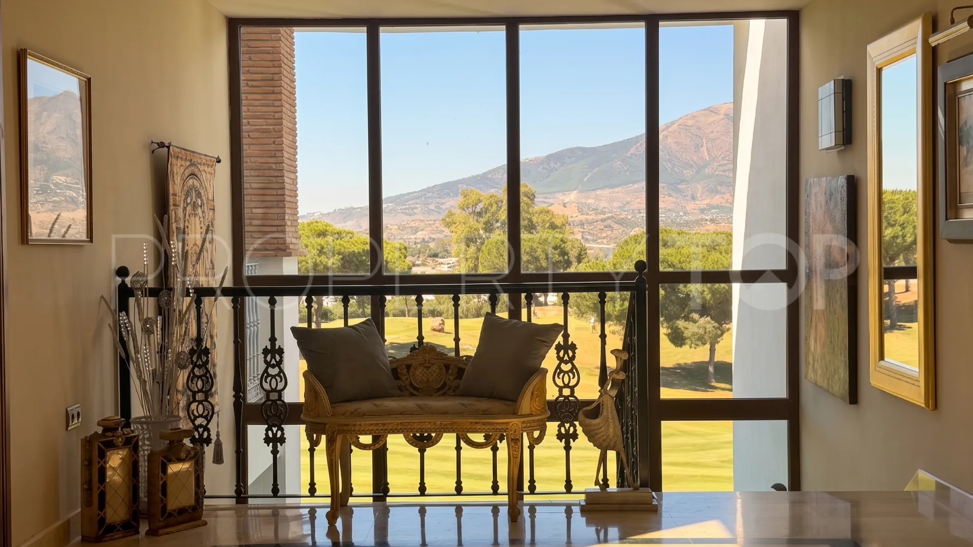 Villa in Mijas Costa for sale