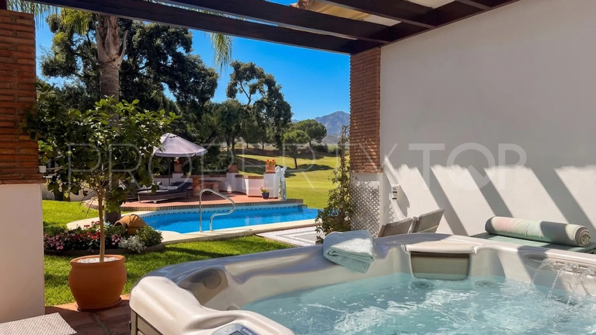 Villa in Mijas Costa for sale