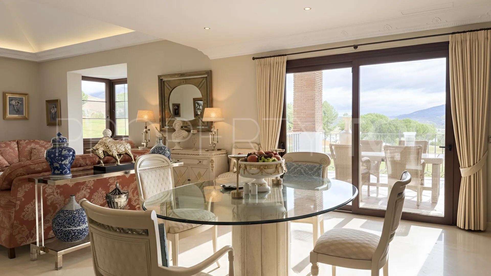 Villa in Mijas Costa for sale
