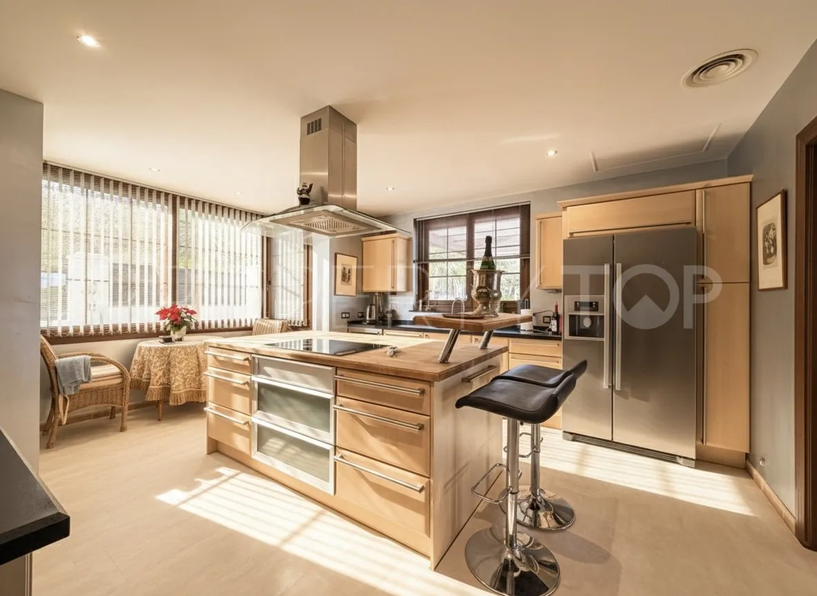 Villa in Mijas Costa for sale