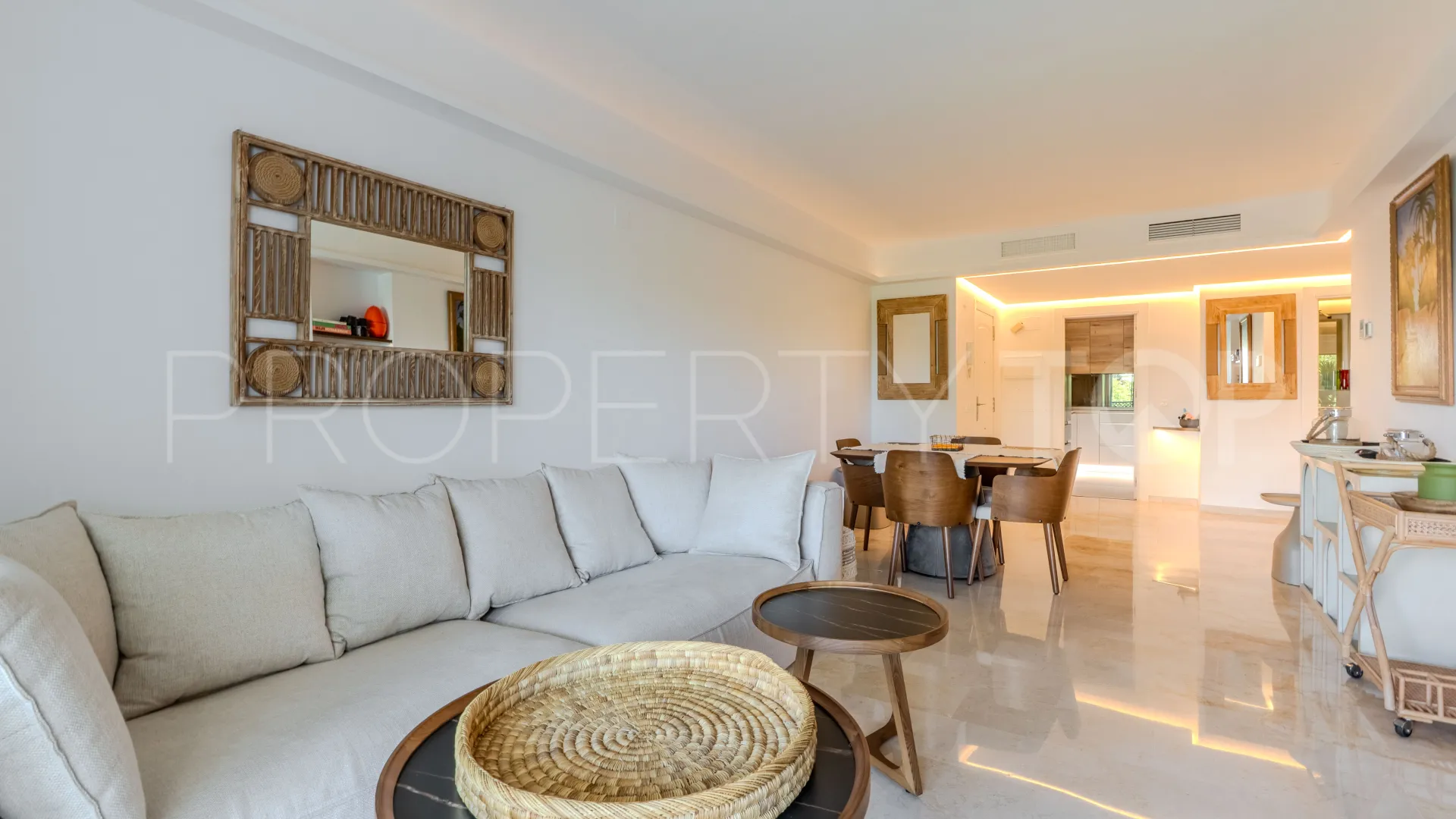 Se vende apartamento en Marbella - Puerto Banus