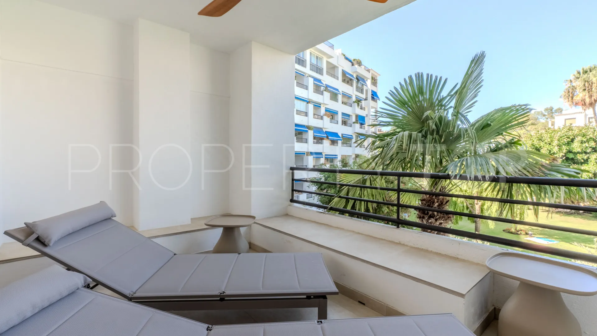 Se vende apartamento en Marbella - Puerto Banus
