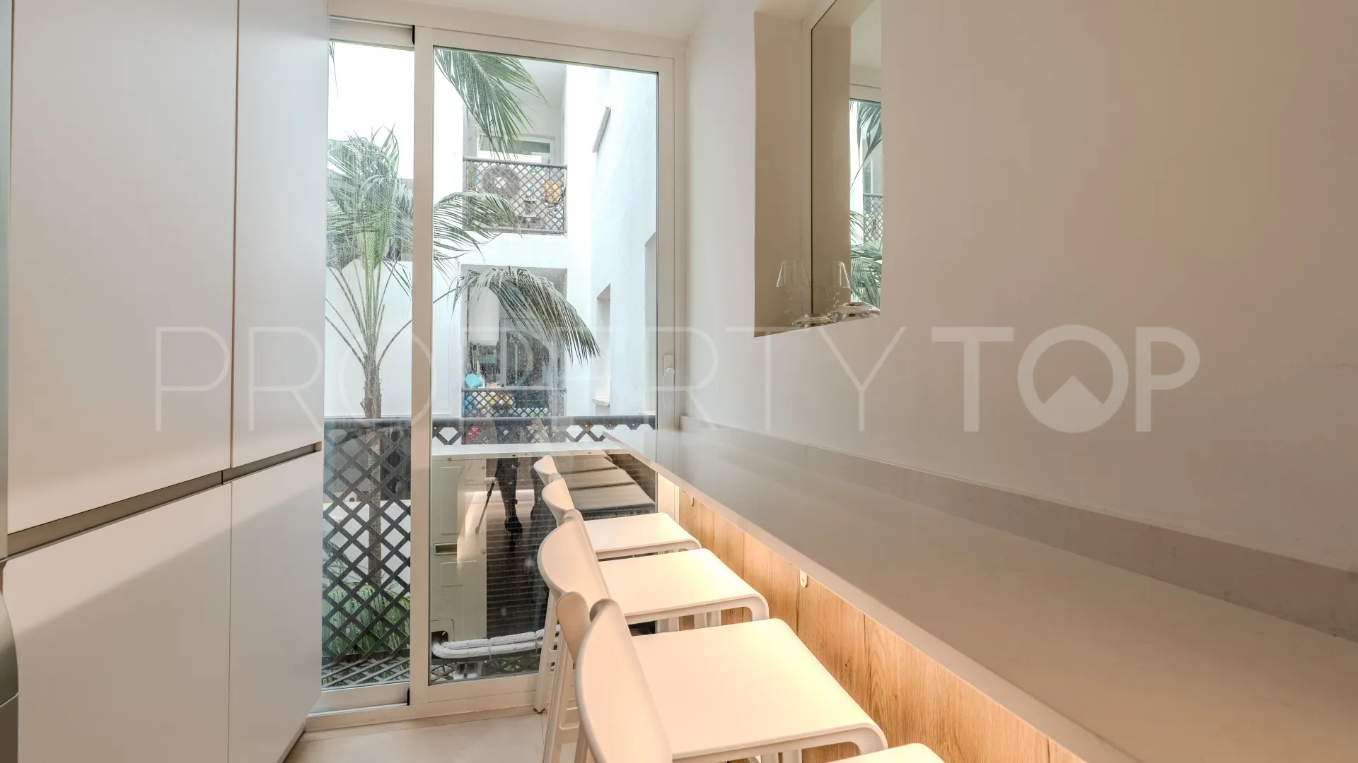 Se vende apartamento en Marbella - Puerto Banus