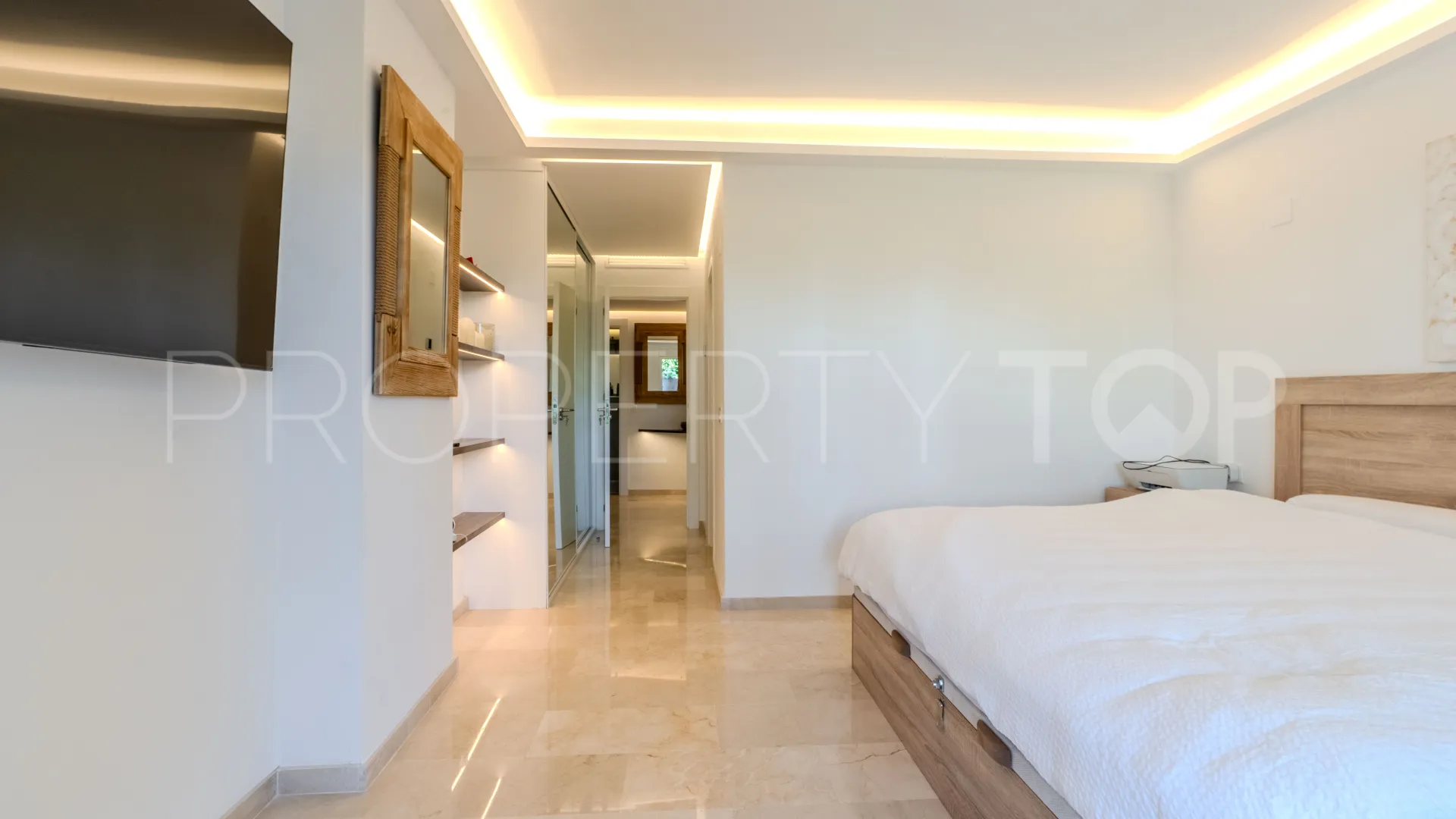 Se vende apartamento en Marbella - Puerto Banus