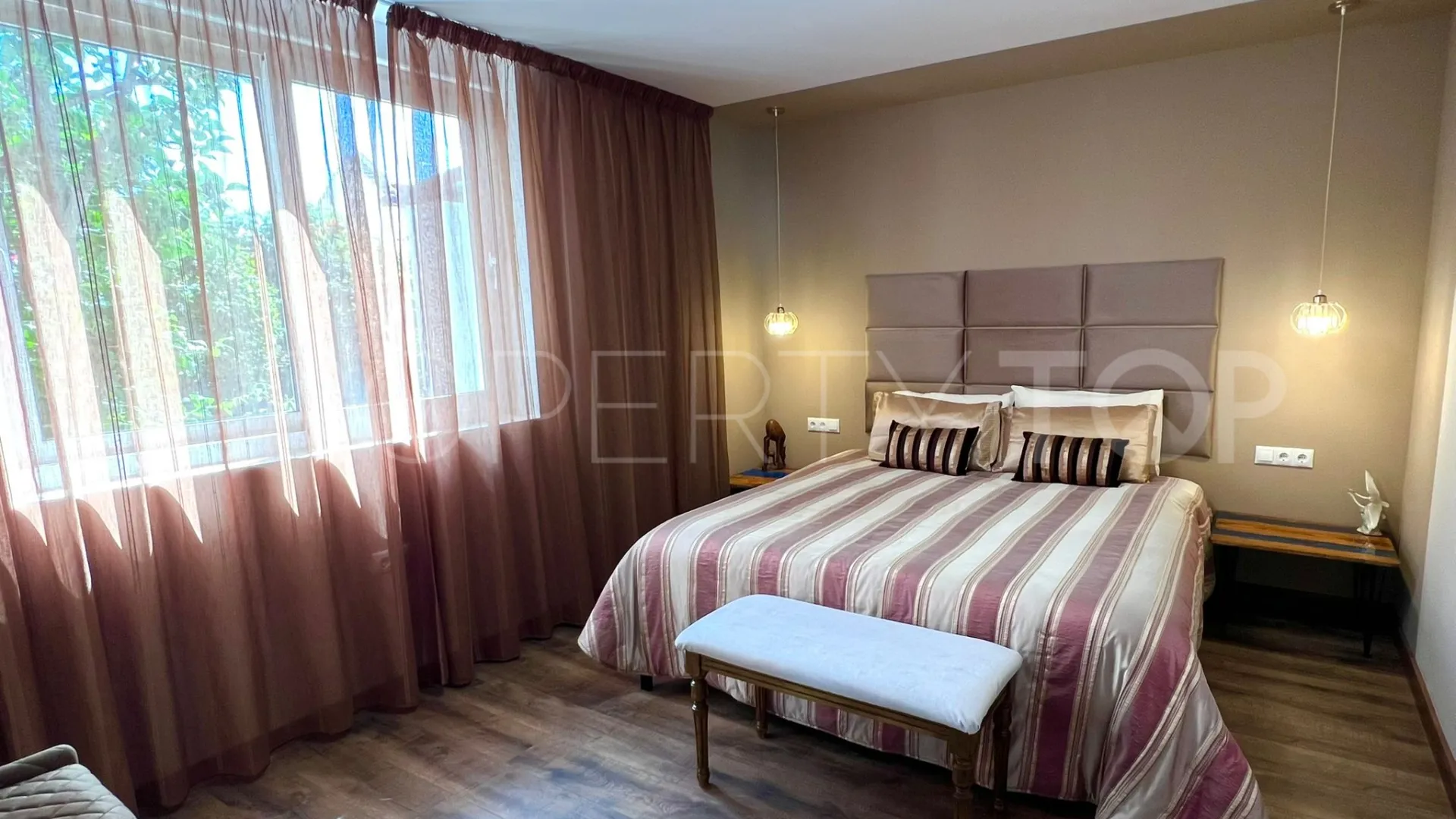 Marbella 4 bedrooms villa for sale