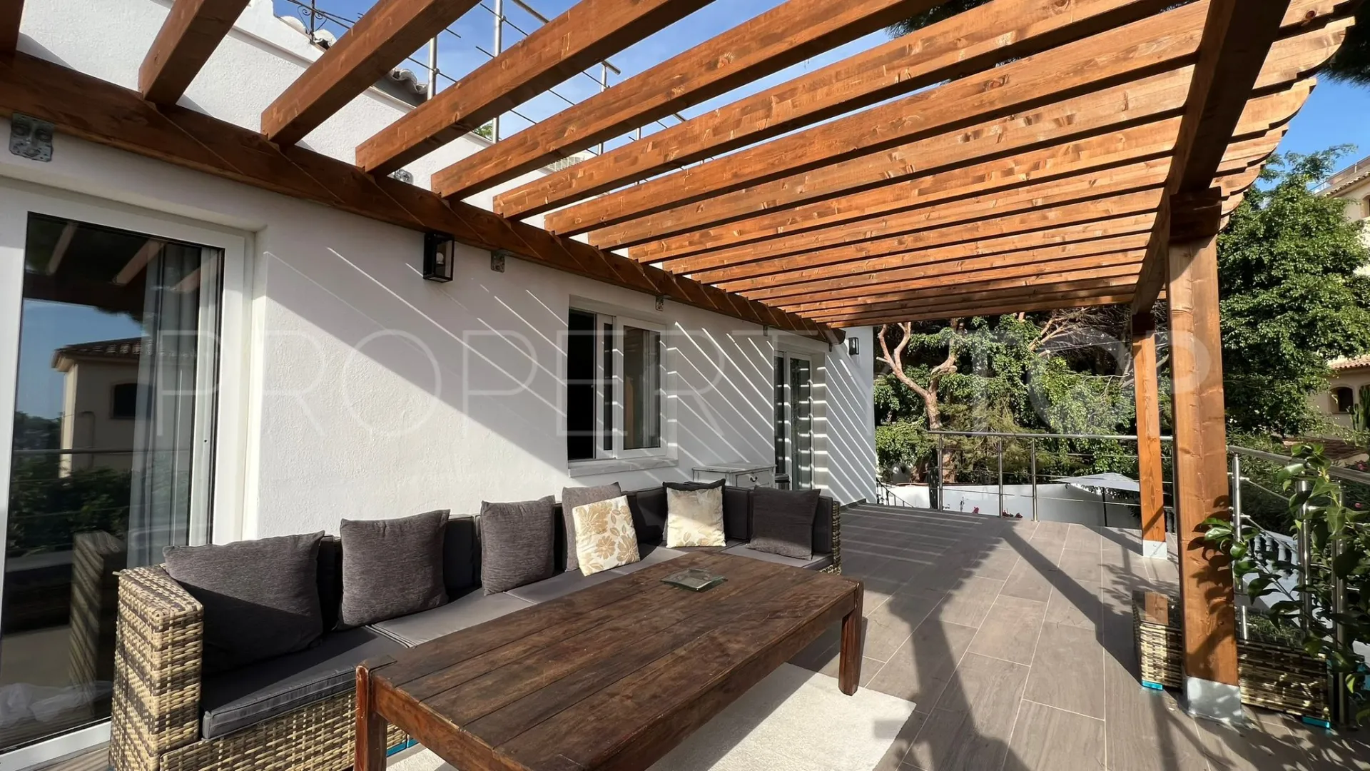 Marbella 4 bedrooms villa for sale