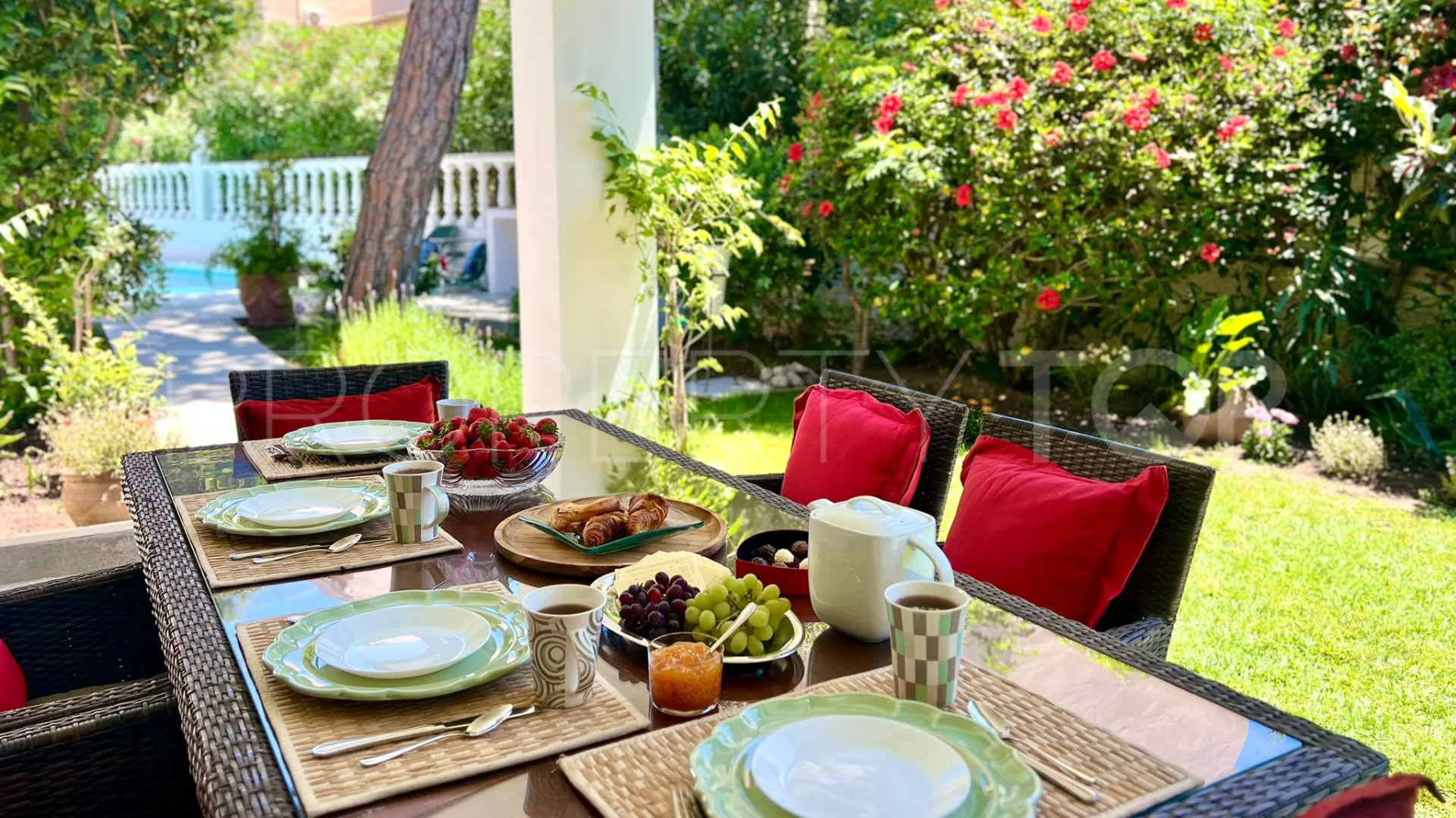 Marbella 4 bedrooms villa for sale