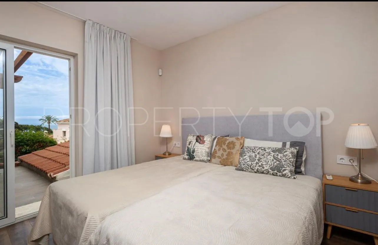 Marbella 4 bedrooms villa for sale