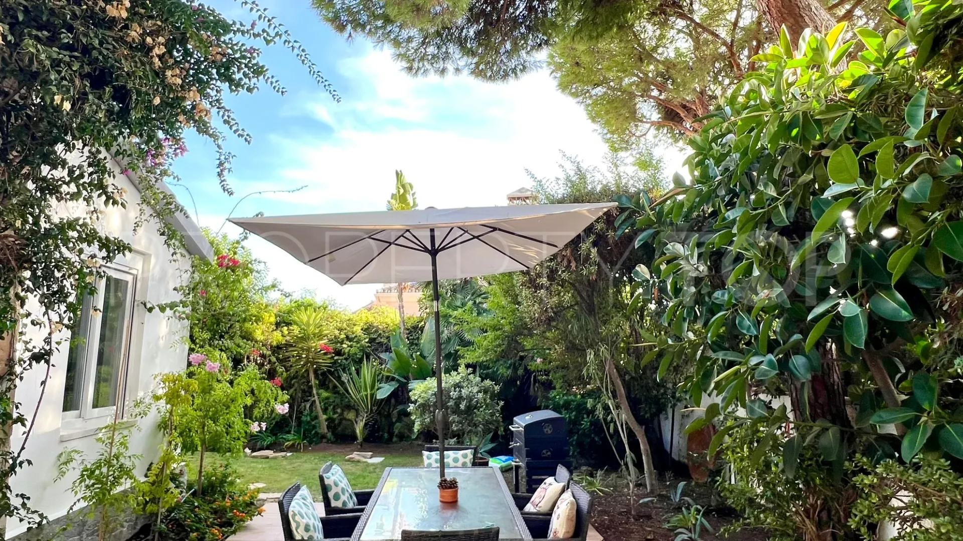 Marbella 4 bedrooms villa for sale