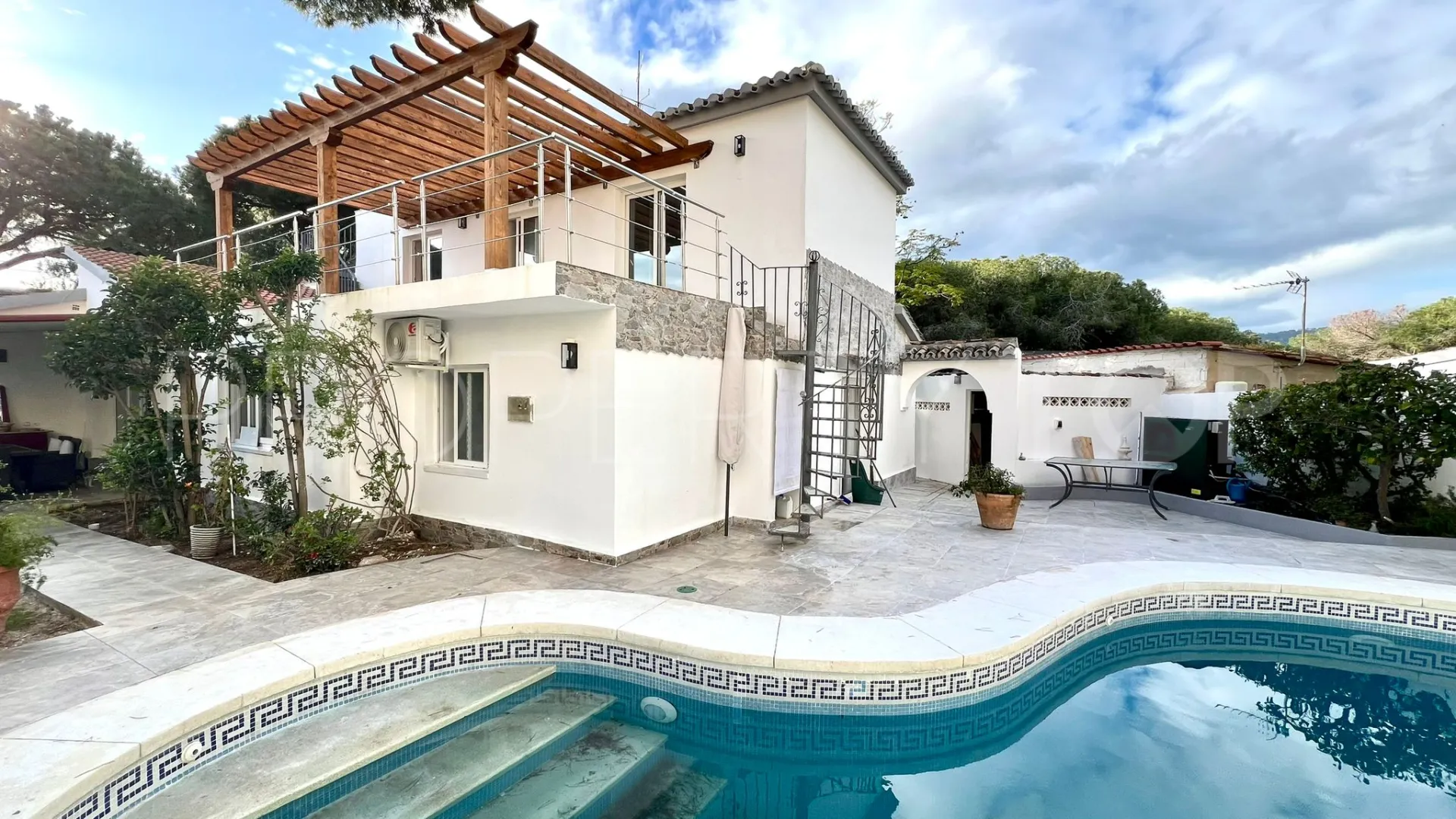 Marbella 4 bedrooms villa for sale