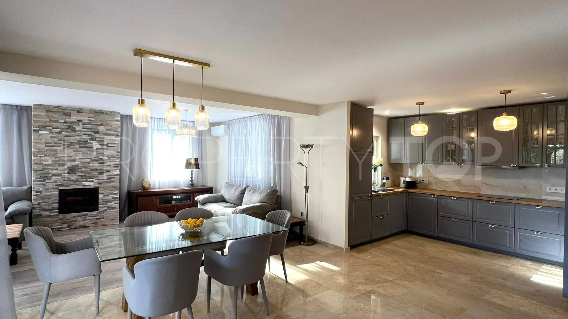 Marbella 4 bedrooms villa for sale
