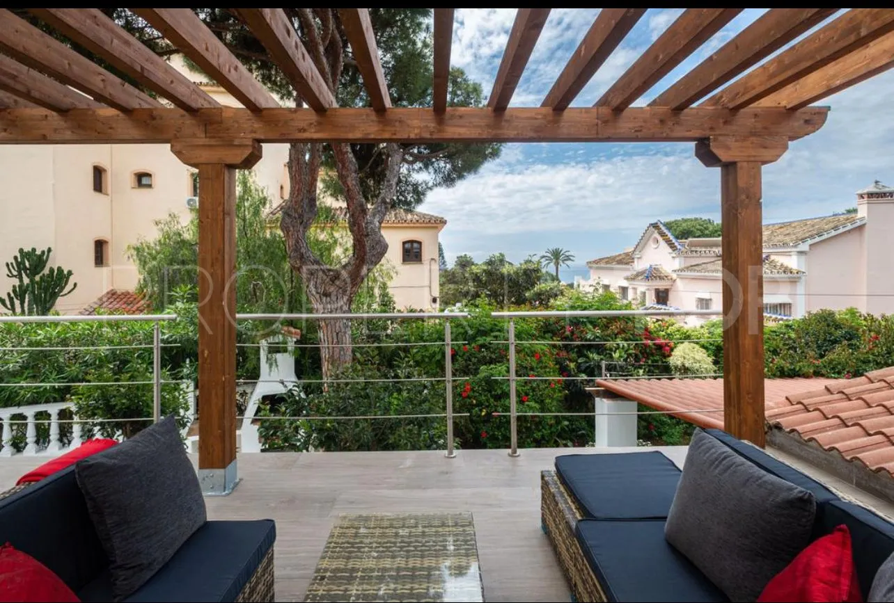 Marbella 4 bedrooms villa for sale