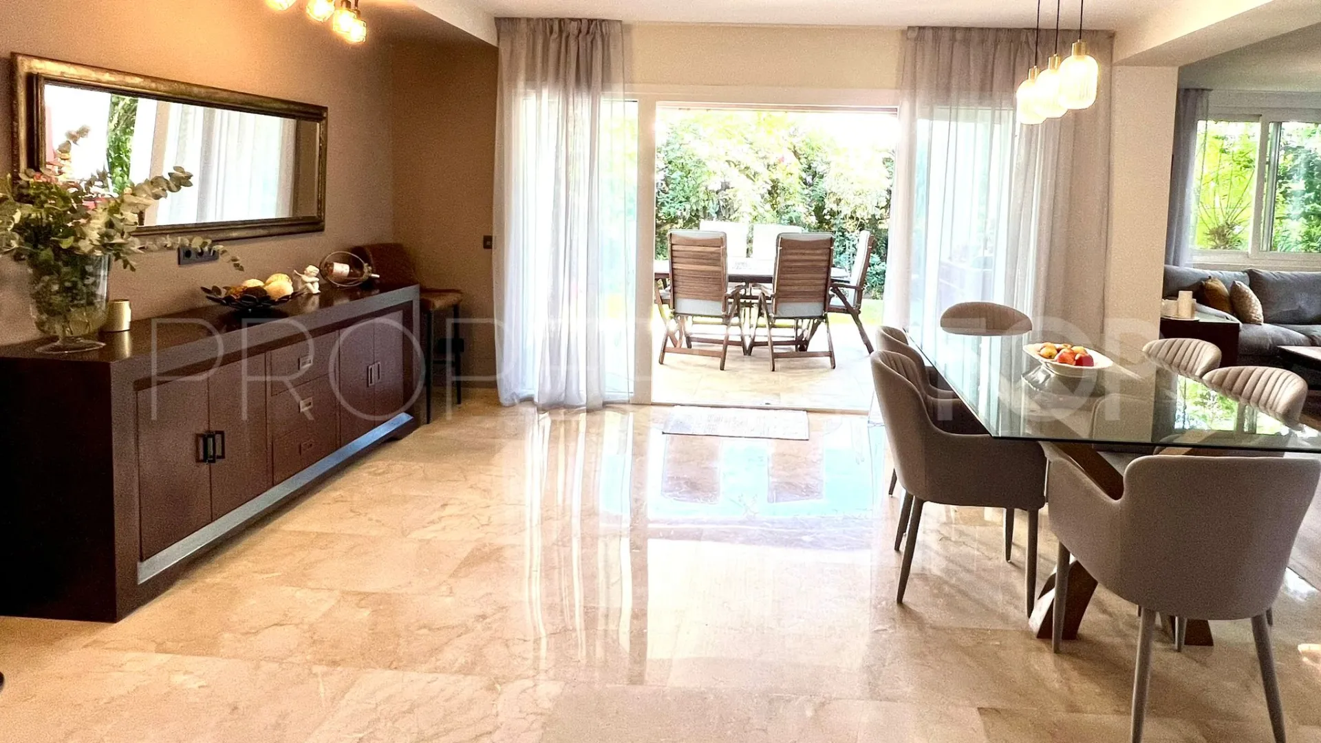 Marbella 4 bedrooms villa for sale