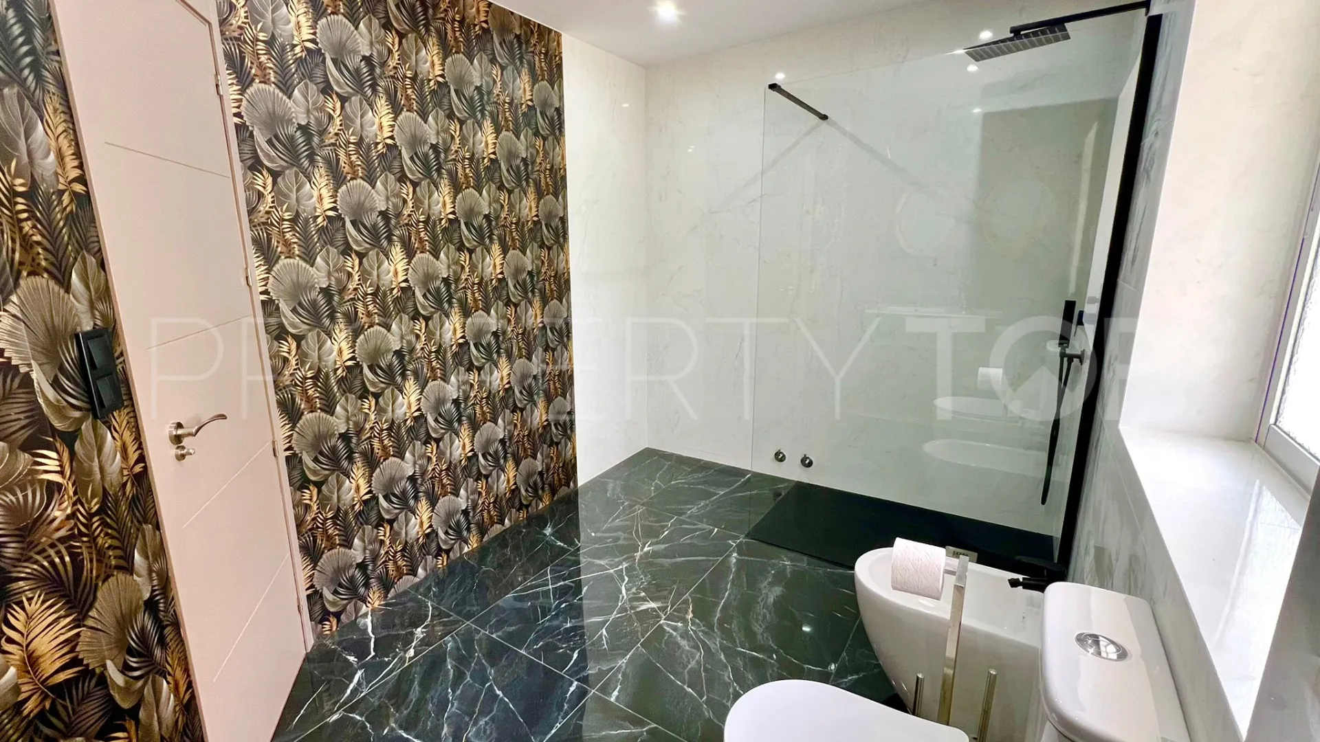 Marbella 4 bedrooms villa for sale