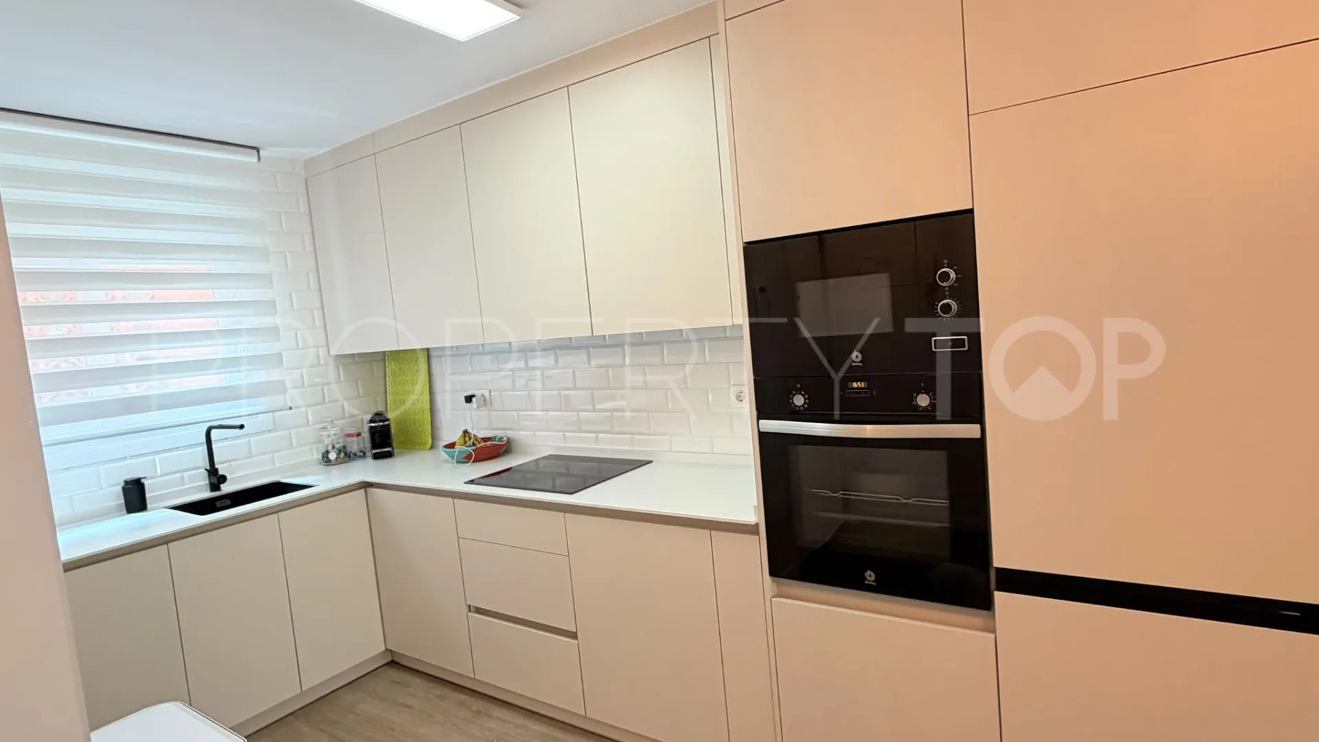 2 bedrooms apartment in Marbella for sale
