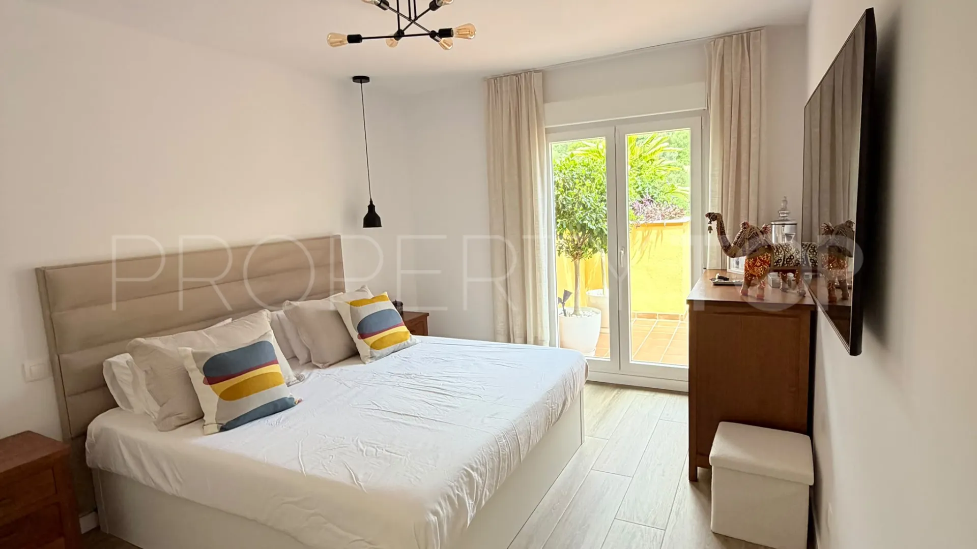 2 bedrooms apartment in Marbella for sale