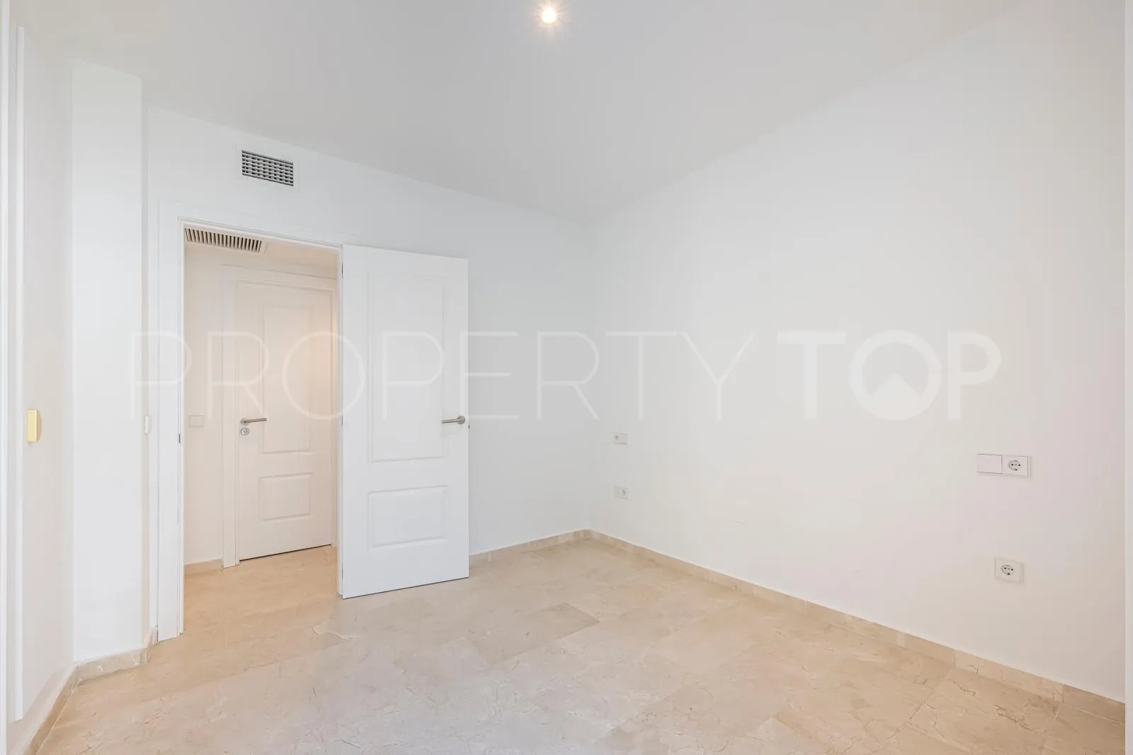 Estepona, apartamento a la venta