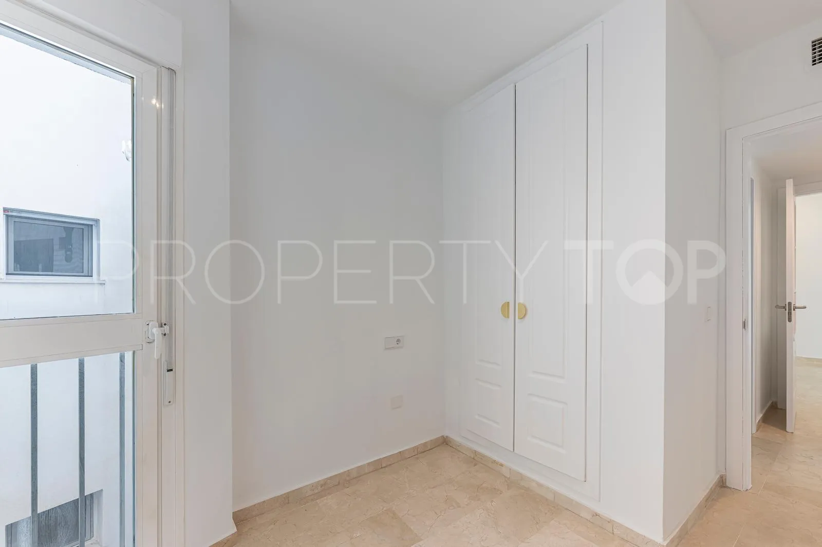 Estepona, apartamento a la venta