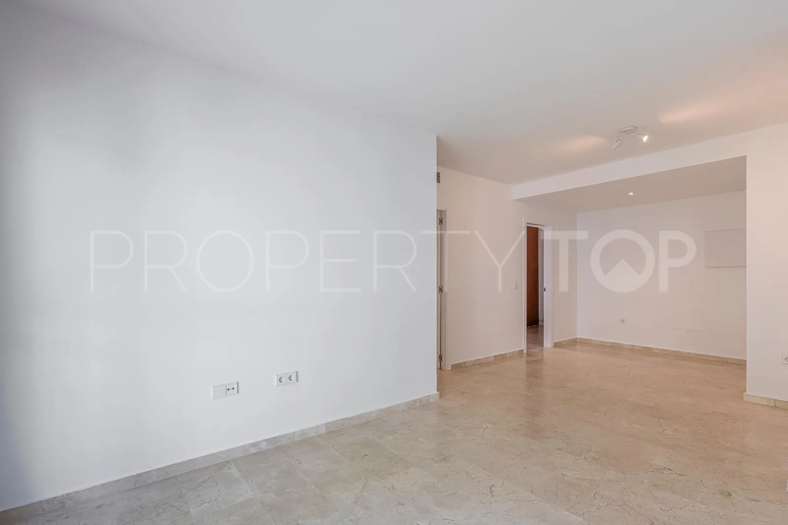 Estepona, apartamento a la venta