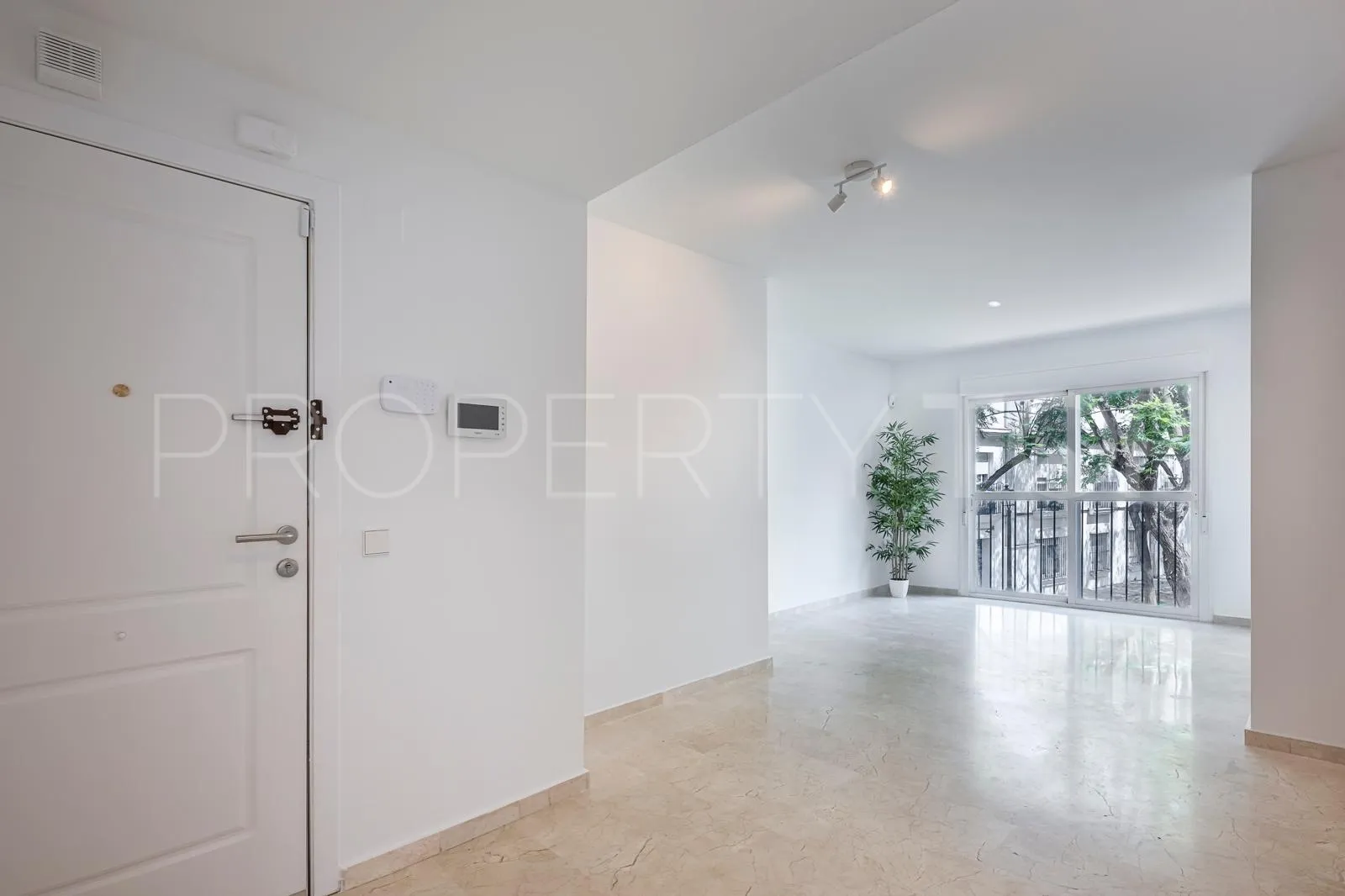 Estepona, apartamento a la venta