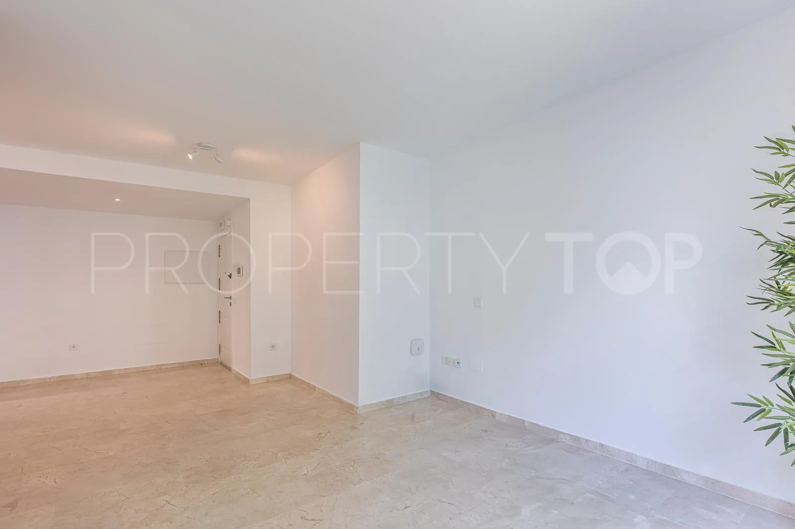 Estepona, apartamento a la venta