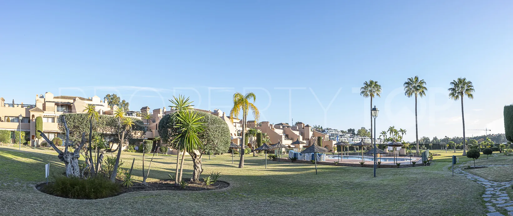 Buy Estepona penthouse with 3 bedrooms