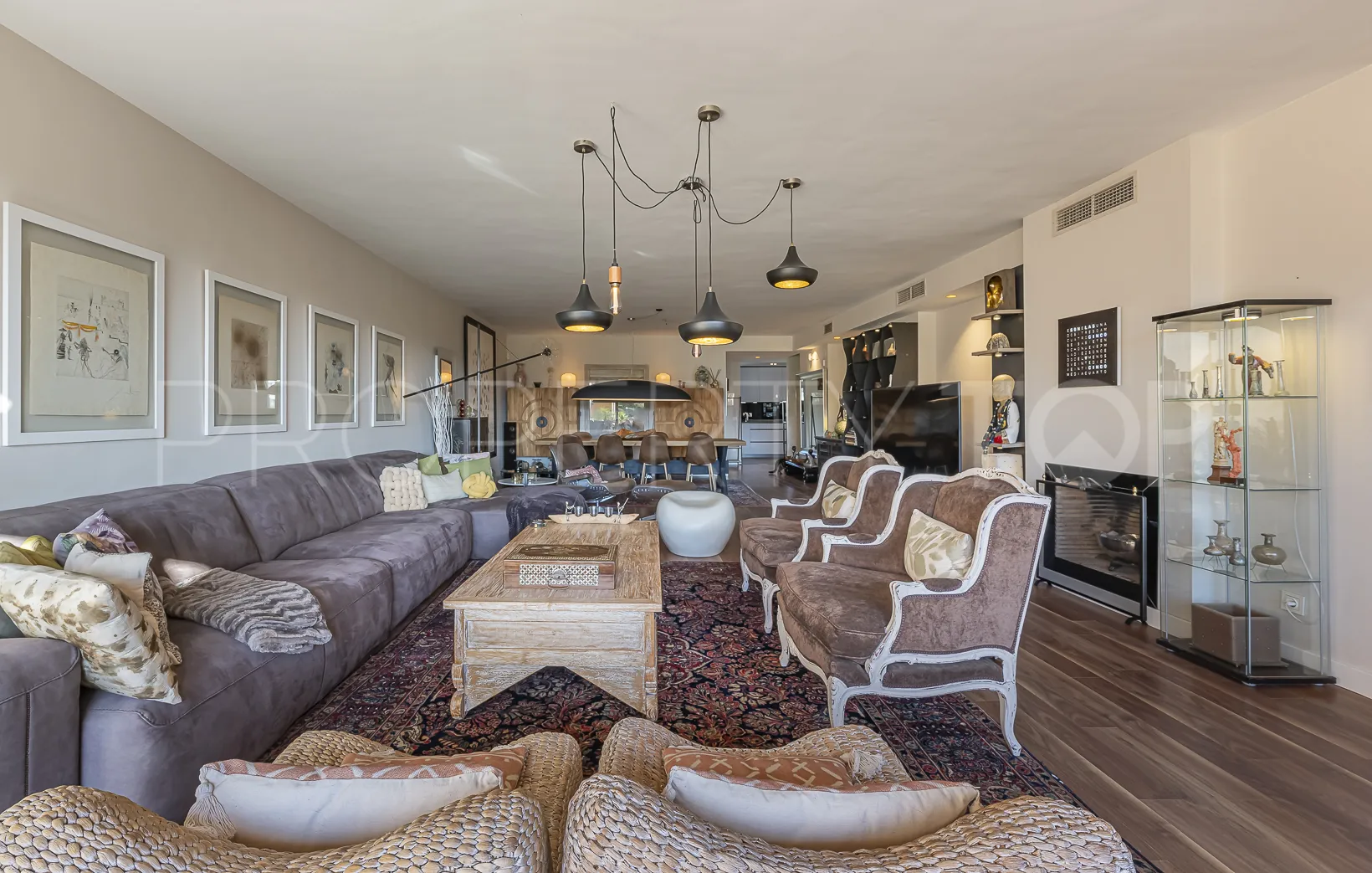 Buy Estepona penthouse with 3 bedrooms
