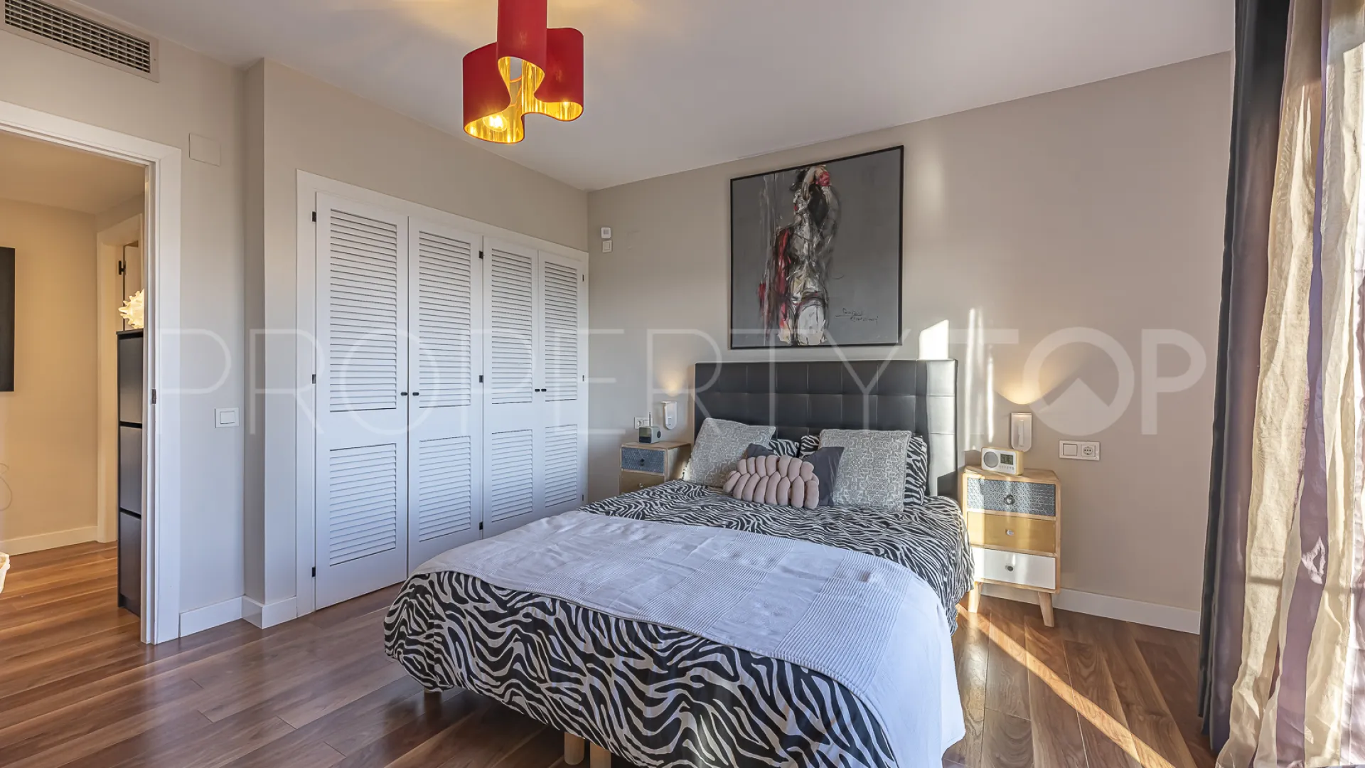 Buy Estepona penthouse with 3 bedrooms