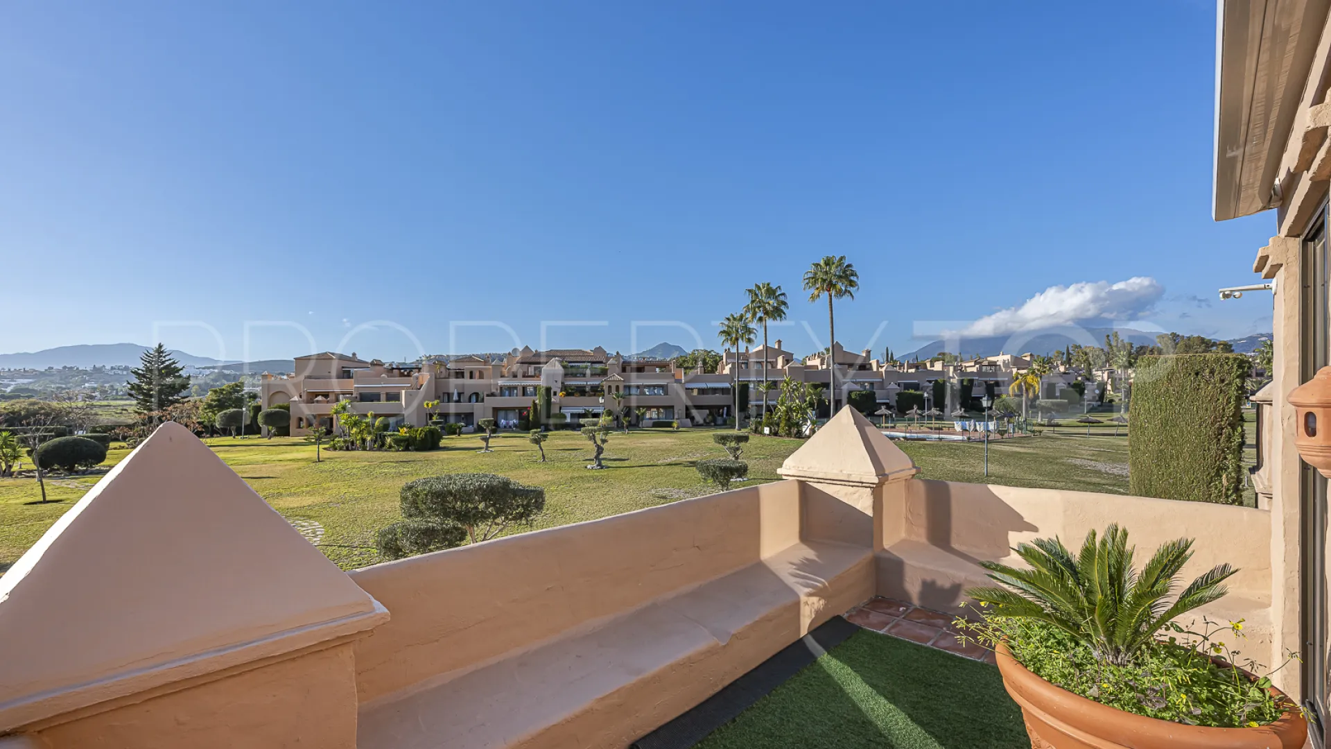 Buy Estepona penthouse with 3 bedrooms