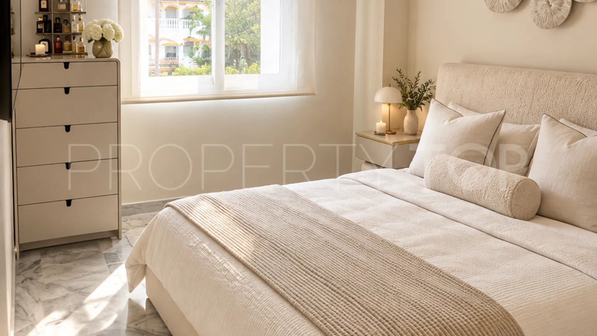 Apartment in Nueva Andalucia for sale
