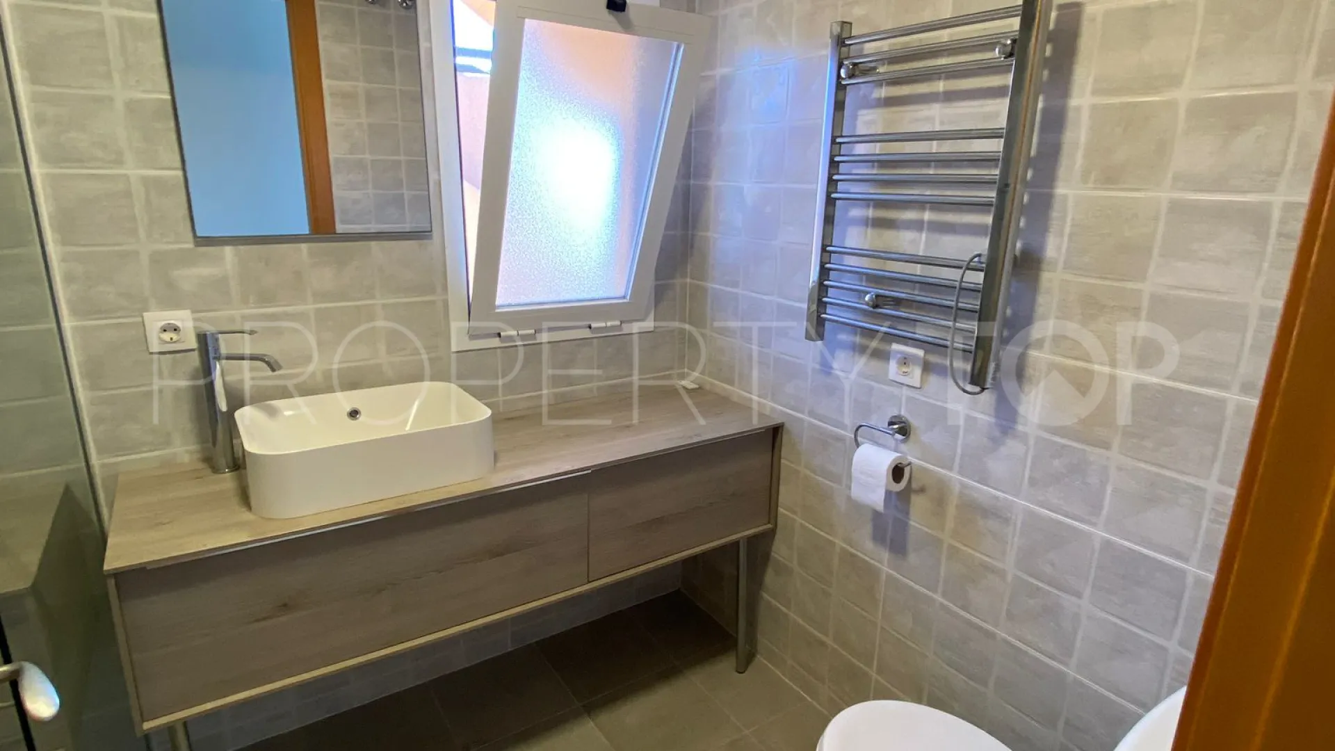 Penthouse with 2 bedrooms for sale in Casares
