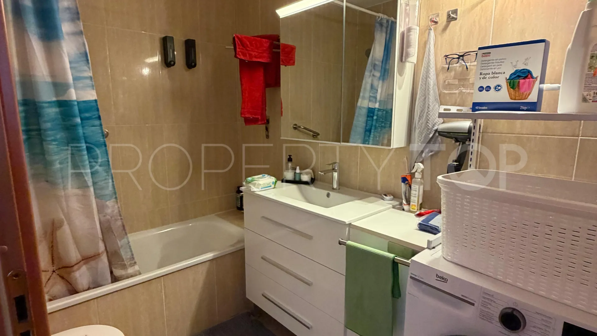 Apartamento en venta en Manilva con 2 dormitorios