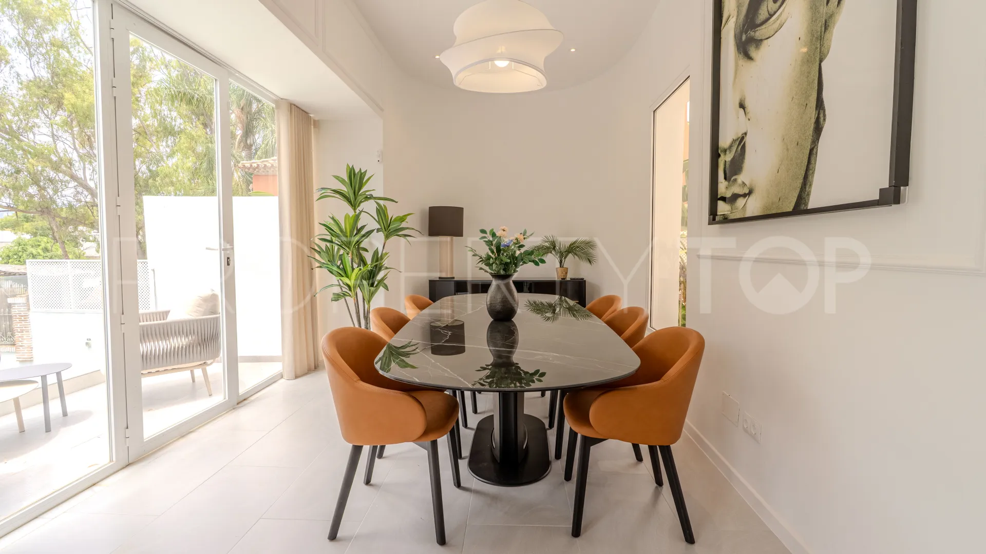 For sale Nueva Andalucia villa