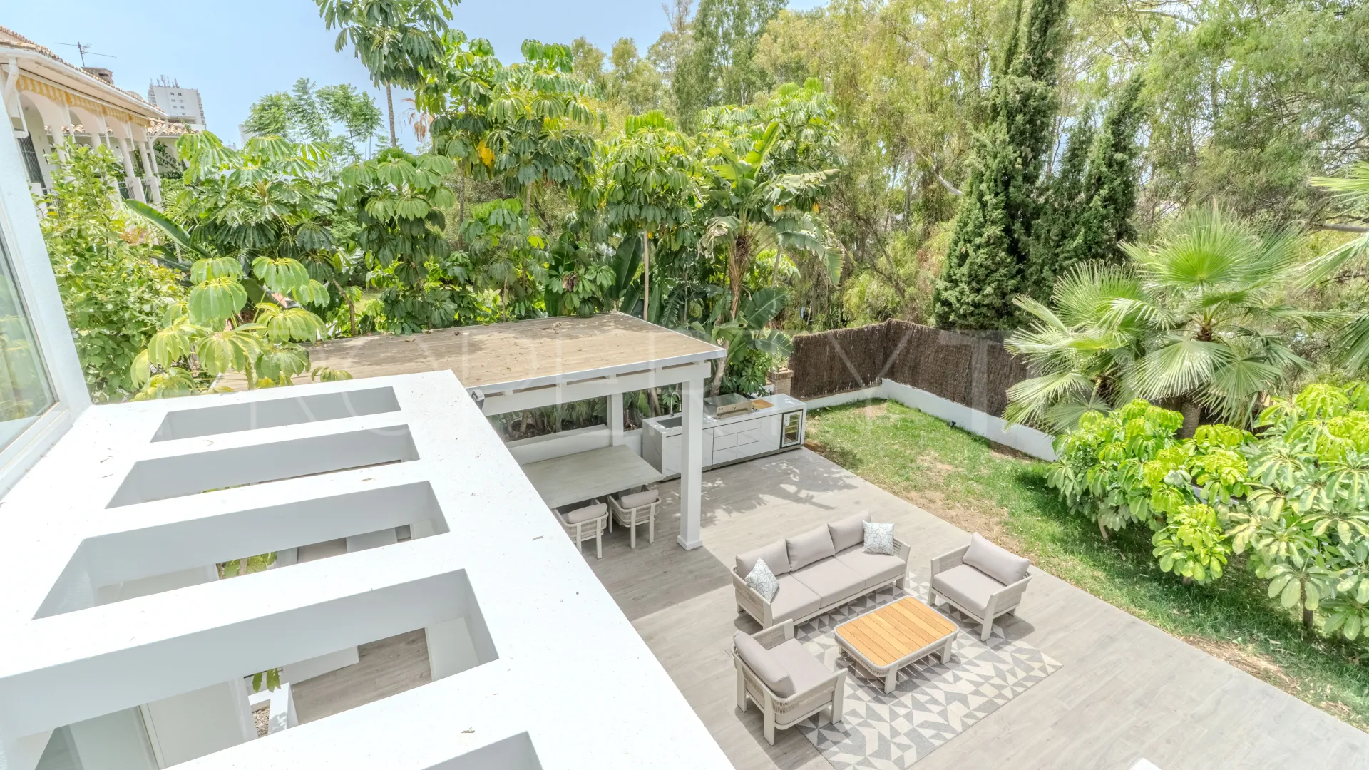 For sale Nueva Andalucia villa