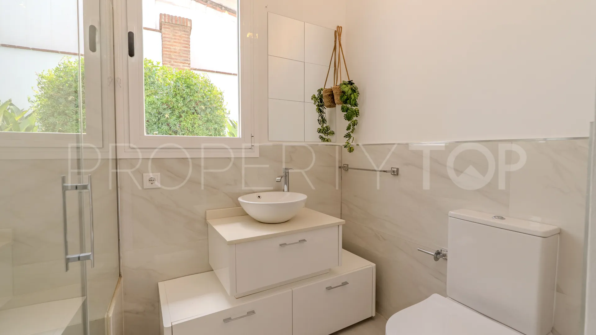 For sale Nueva Andalucia villa