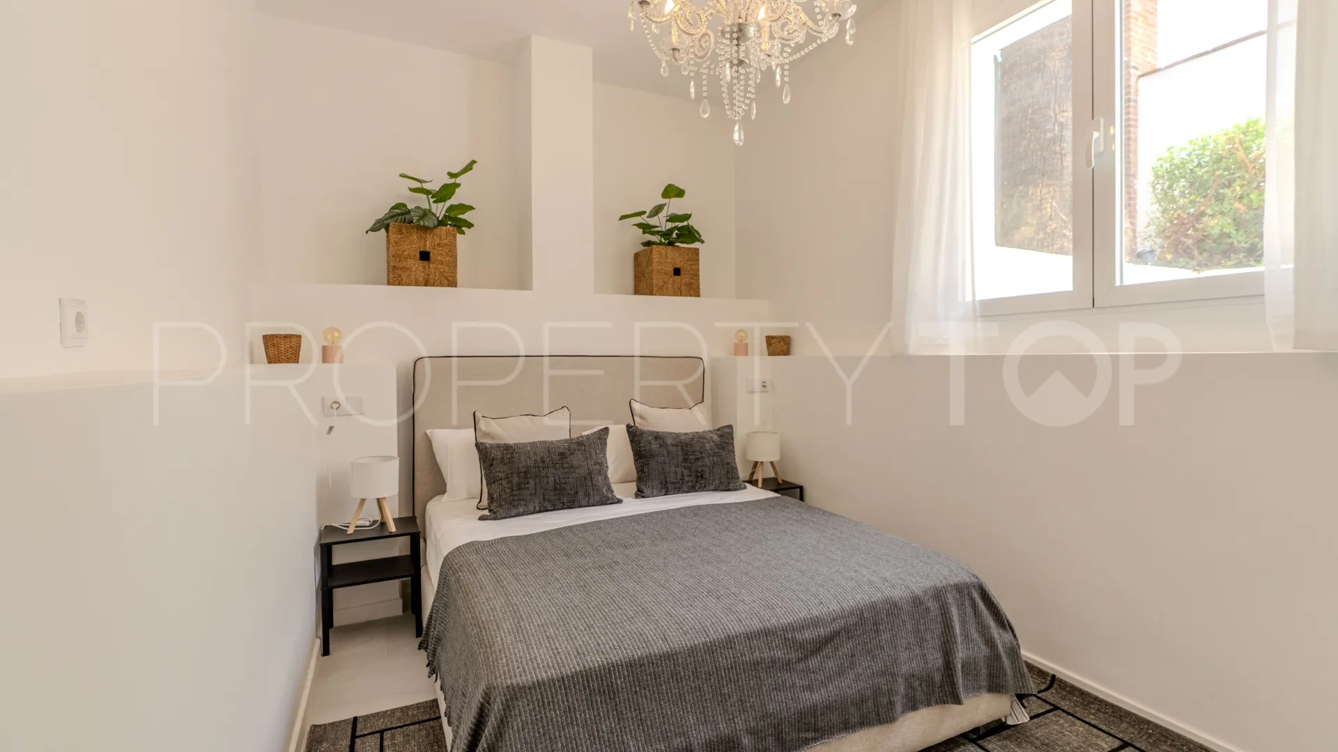 For sale Nueva Andalucia villa