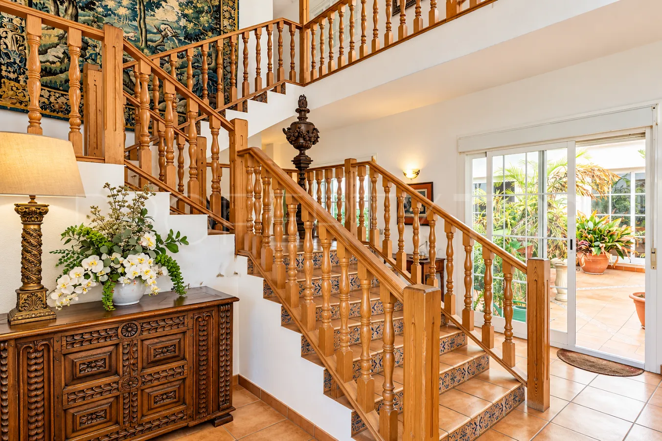 Comprar casa de 5 dormitorios en Bel Air