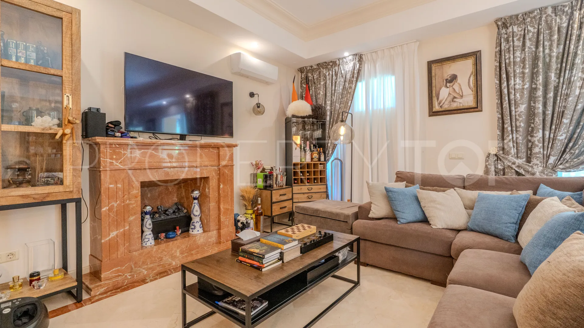 Villa a la venta en Marbella con 5 dormitorios