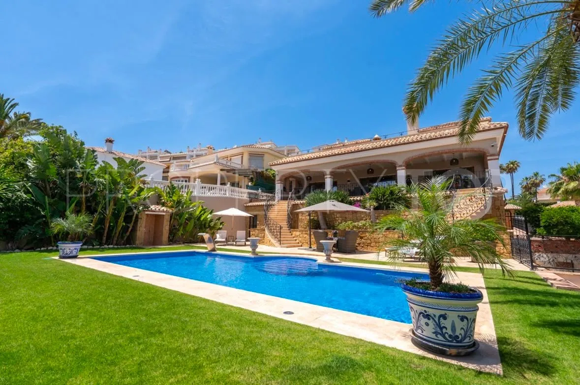 4 bedrooms villa in Cala de Mijas for sale