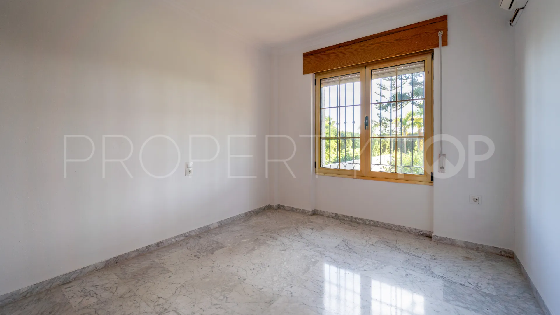 4 bedrooms villa in Cerrado del Aguila for sale