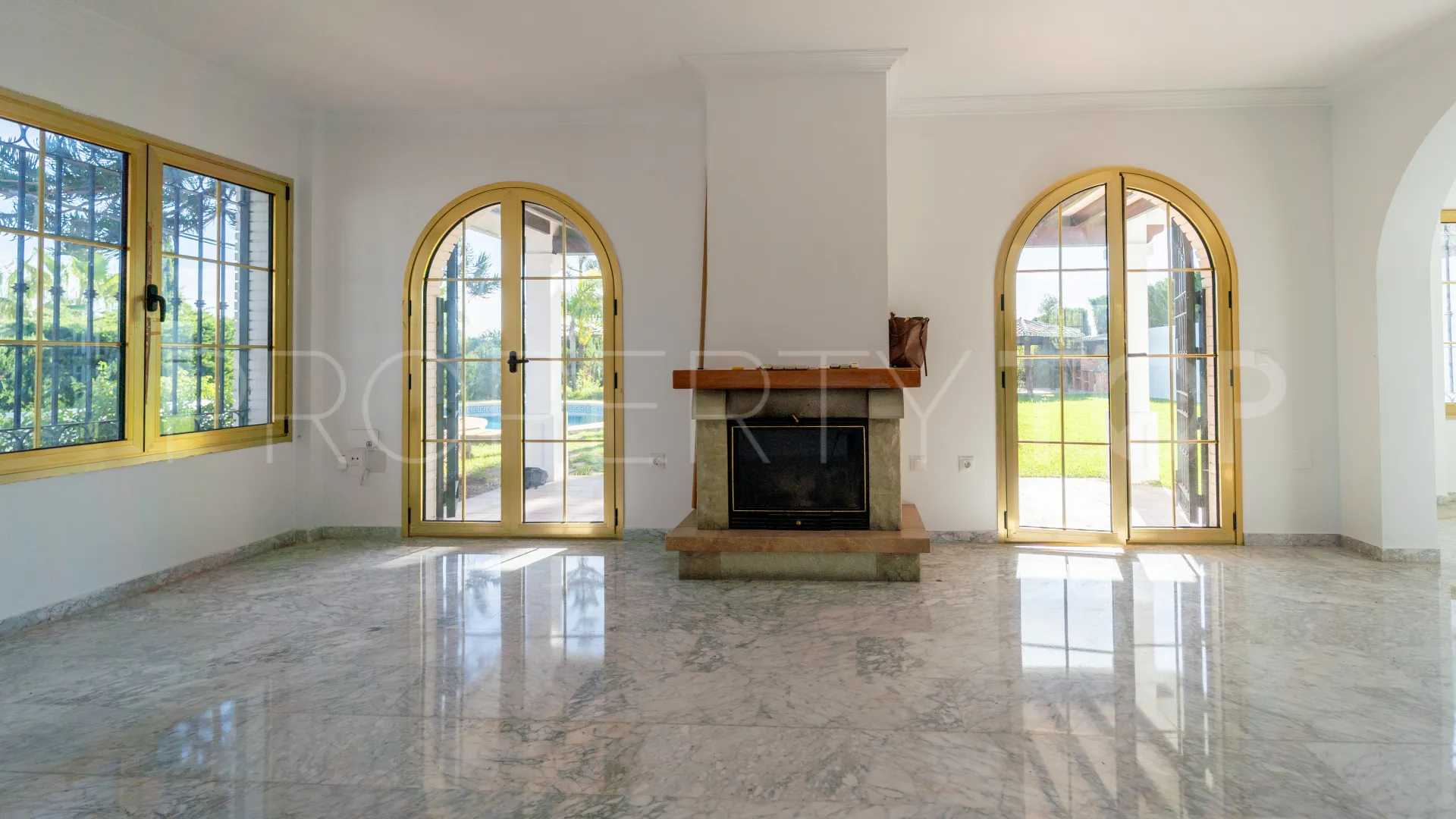 4 bedrooms villa in Cerrado del Aguila for sale