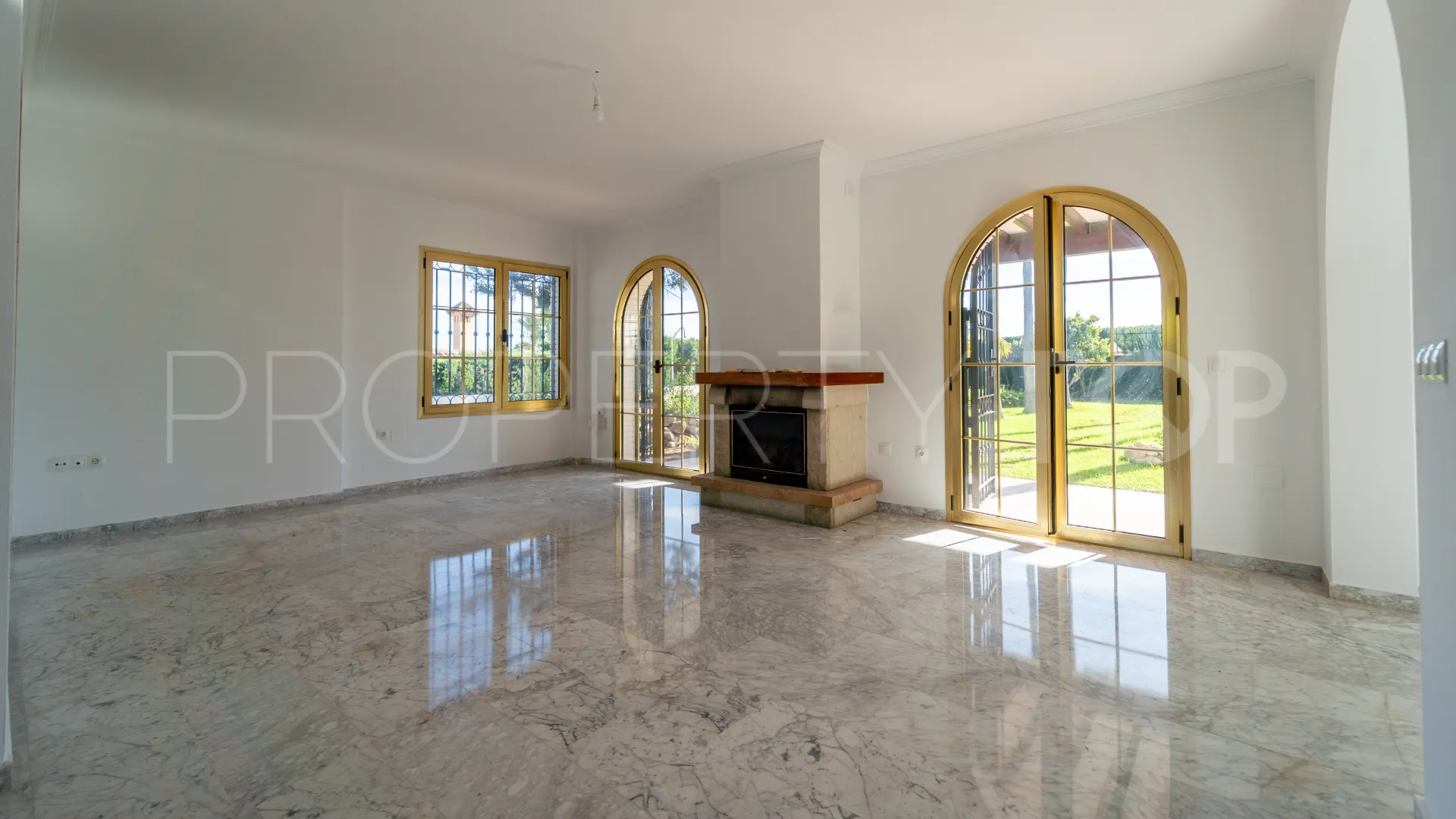 4 bedrooms villa in Cerrado del Aguila for sale