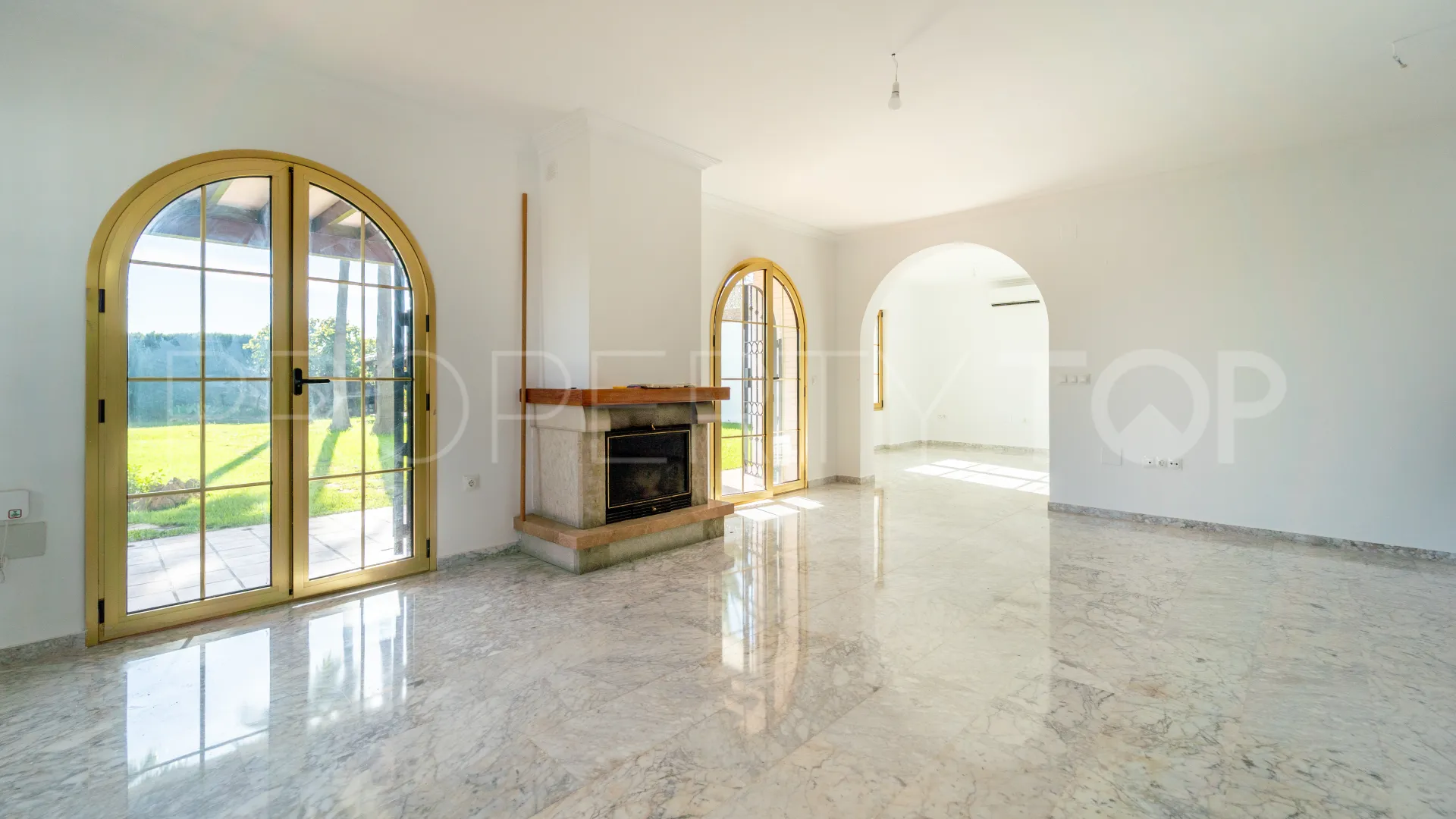 4 bedrooms villa in Cerrado del Aguila for sale