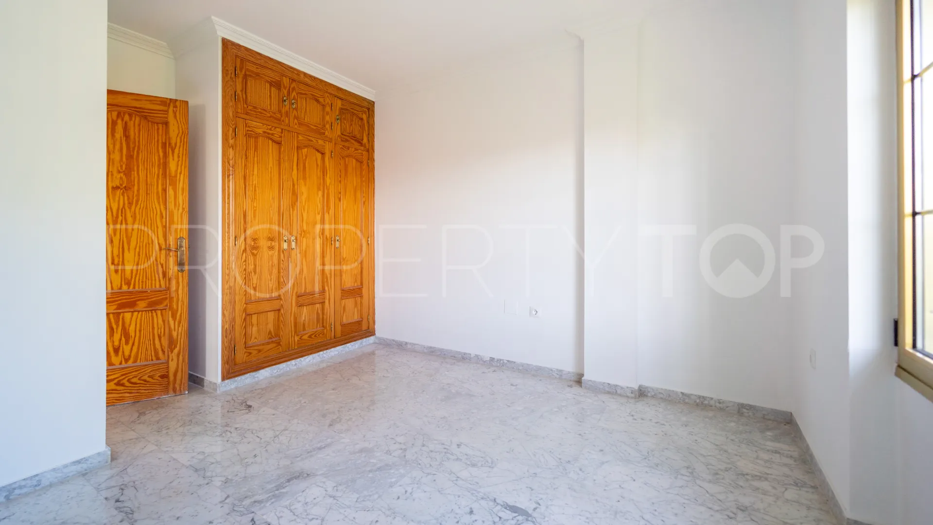 4 bedrooms villa in Cerrado del Aguila for sale