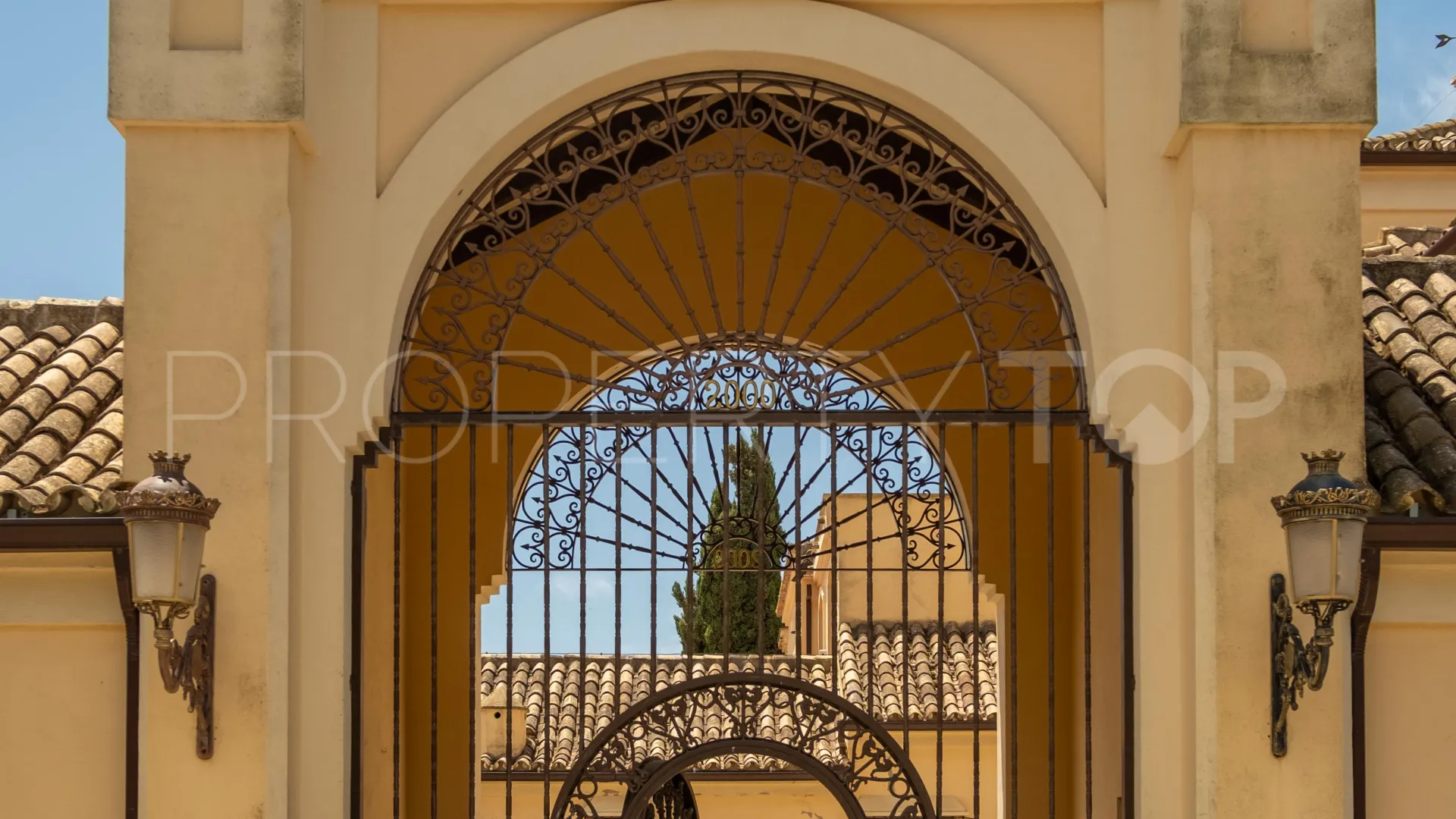 Villa for sale in La Mairena