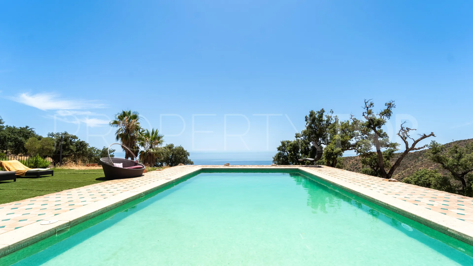 Villa for sale in La Mairena