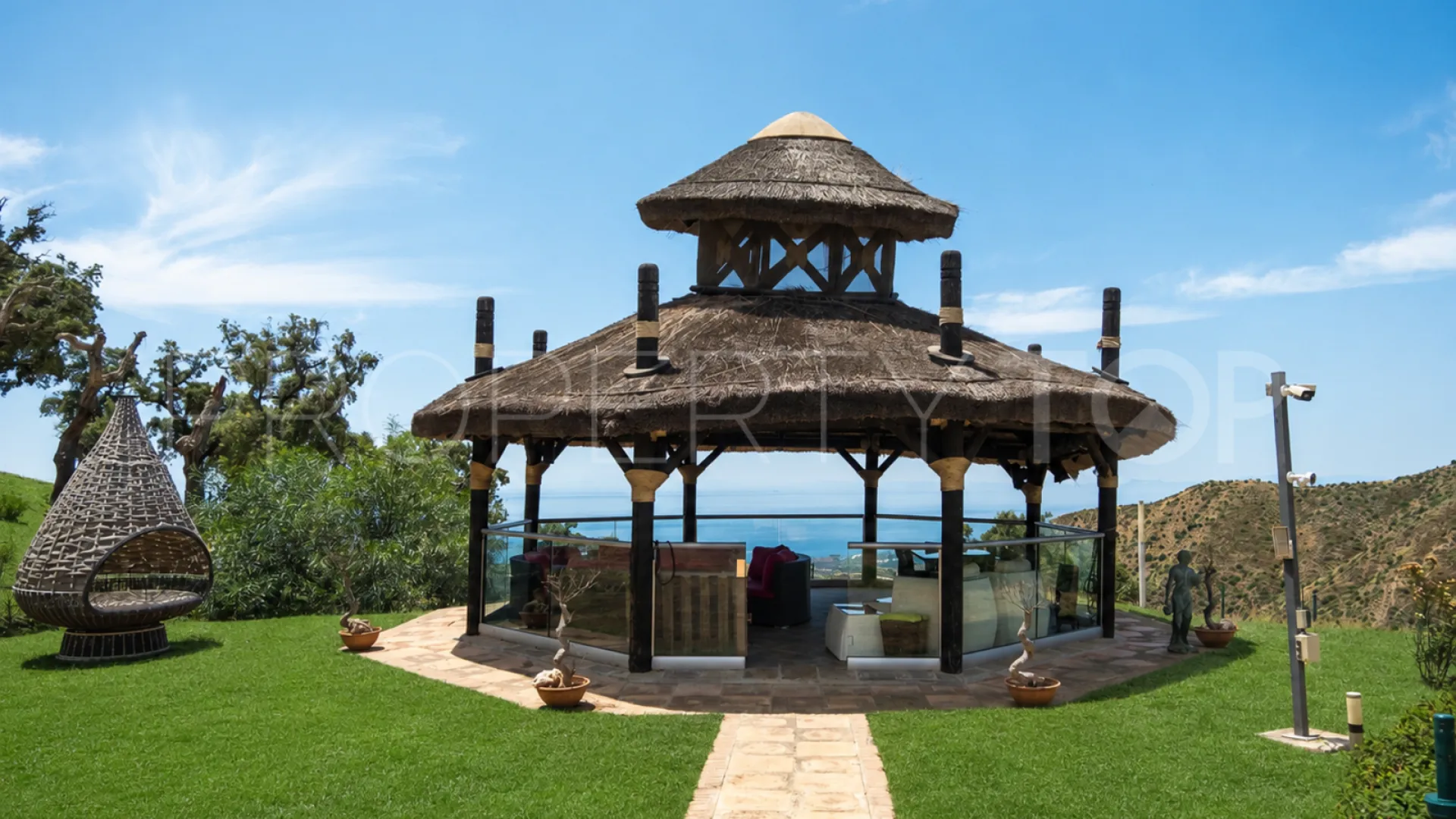 Villa for sale in La Mairena